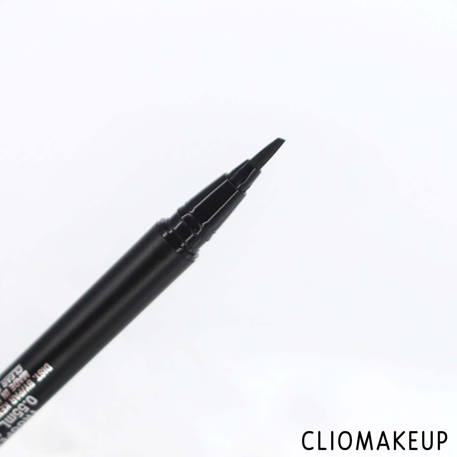 cliomakeup-recensione-eyeliner-kat-von-d-dagger-tattoo-liner-5