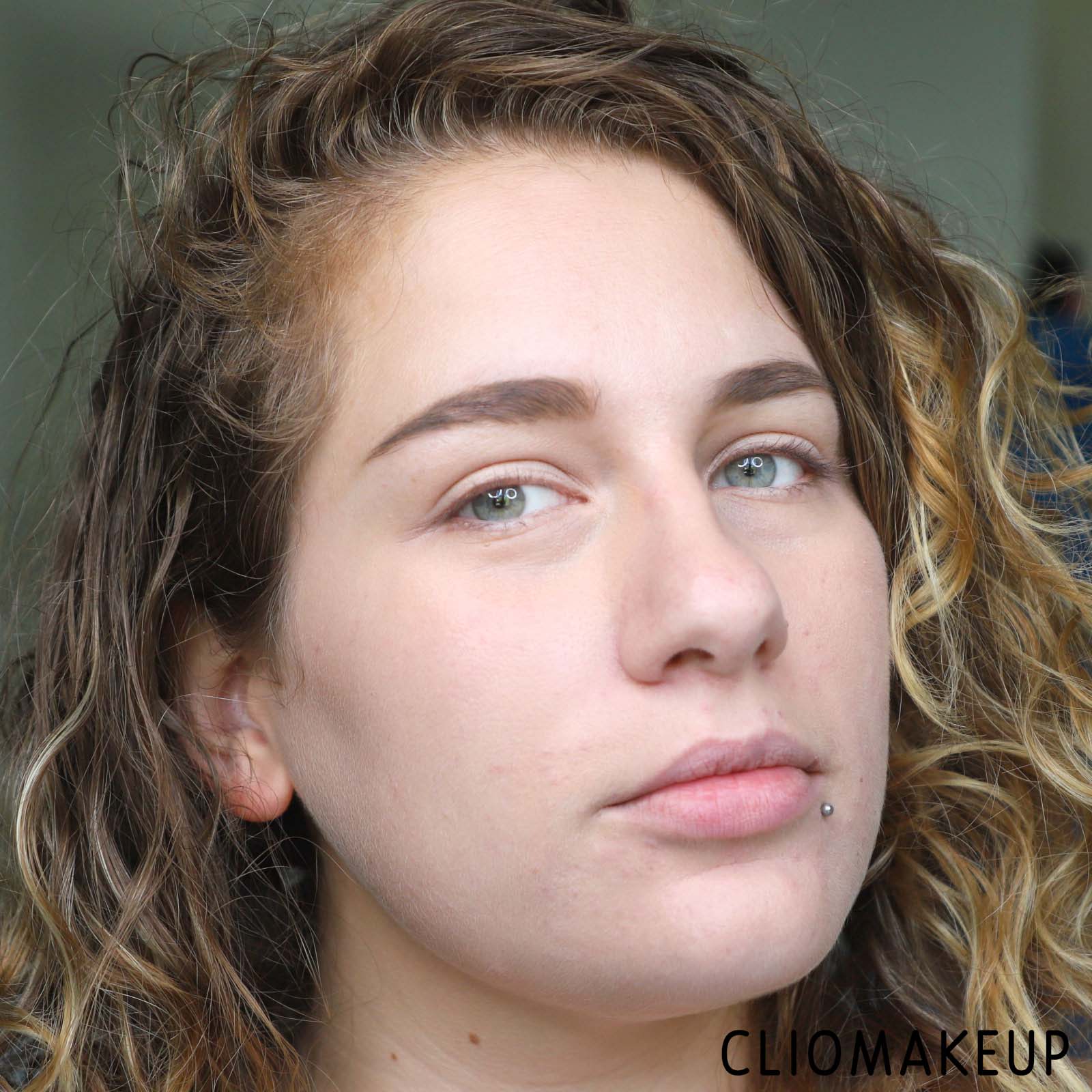 cliomakeup-recensione-fondotinta-essence-instaperfect-liquid-make-up-13