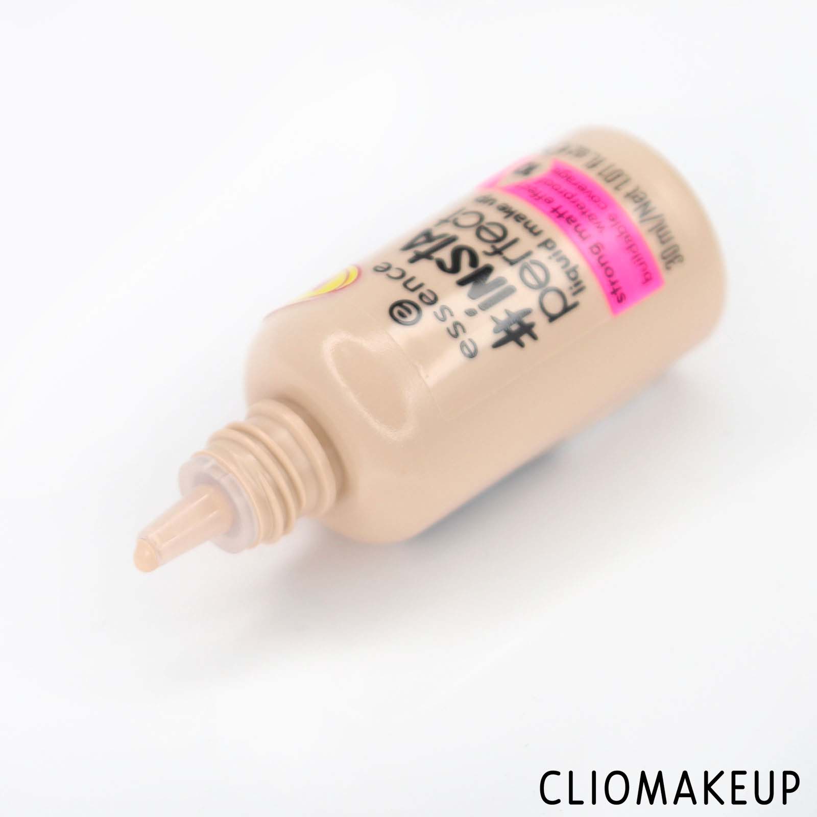 cliomakeup-recensione-fondotinta-essence-instaperfect-liquid-make-up-5