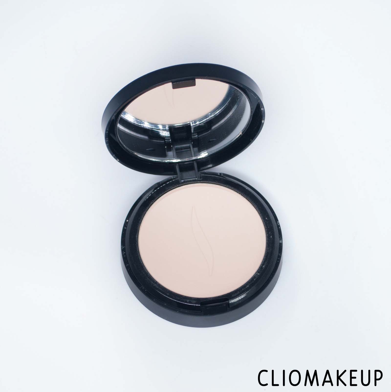 cliomakeup-recensione-fondotinta-sephora-matte-perfection-powder-foundation-4