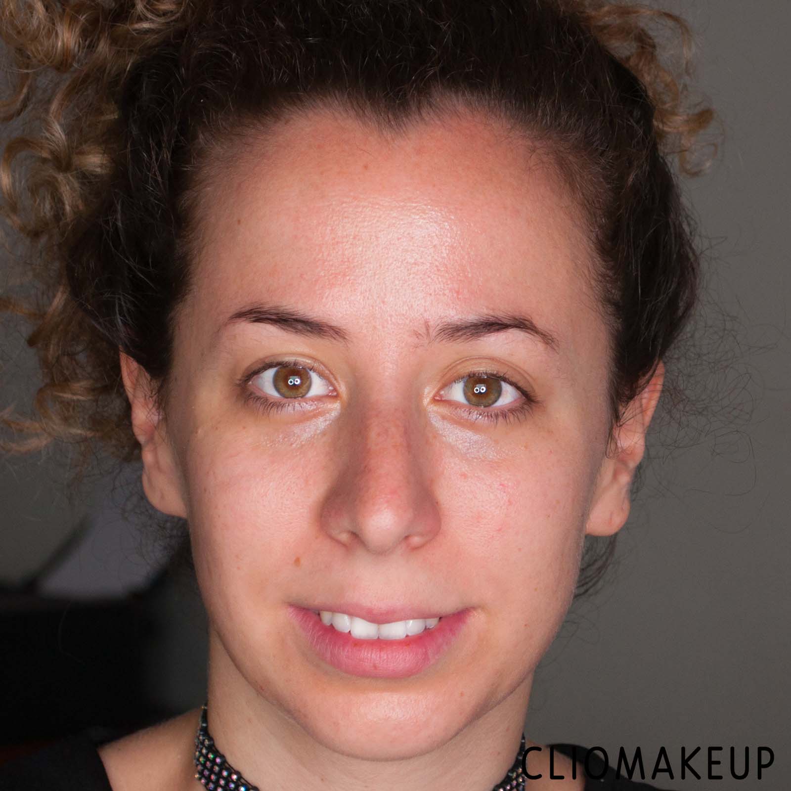 cliomakeup-recensione-fondotinta-sephora-matte-perfection-powder-foundation-9