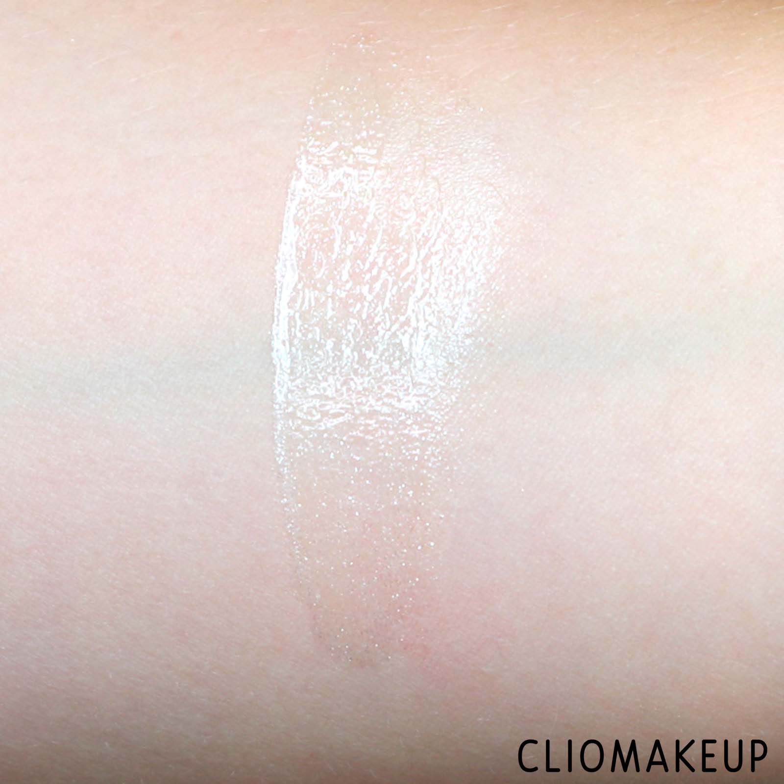 cliomakeup-recensione-gloss-fenty-beauty-gloss-bomb-diamond-milk-7