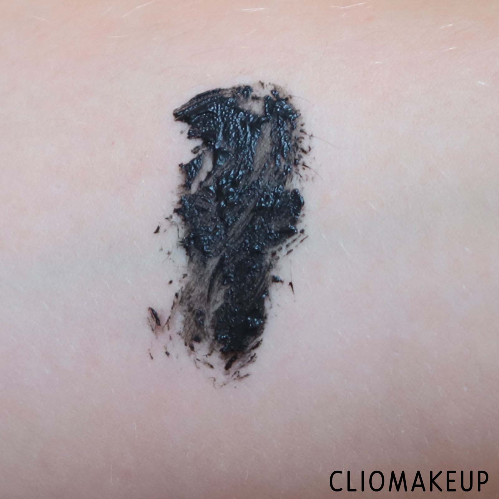 cliomakeup-recensione-mascara-essence-i-need-a-miracle-6