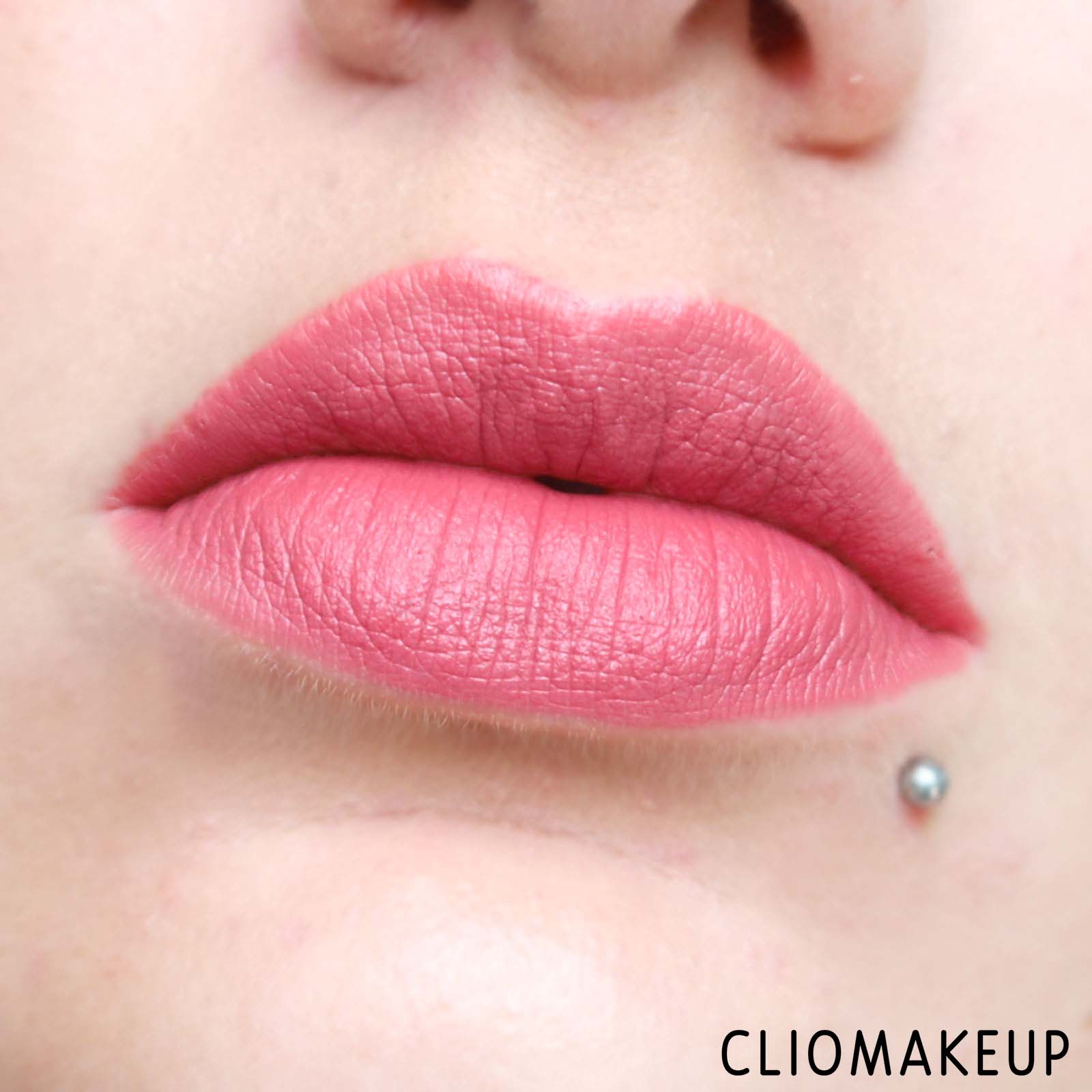 cliomakeup-recensione-rossetti-deborah-atomic-red-mat-13