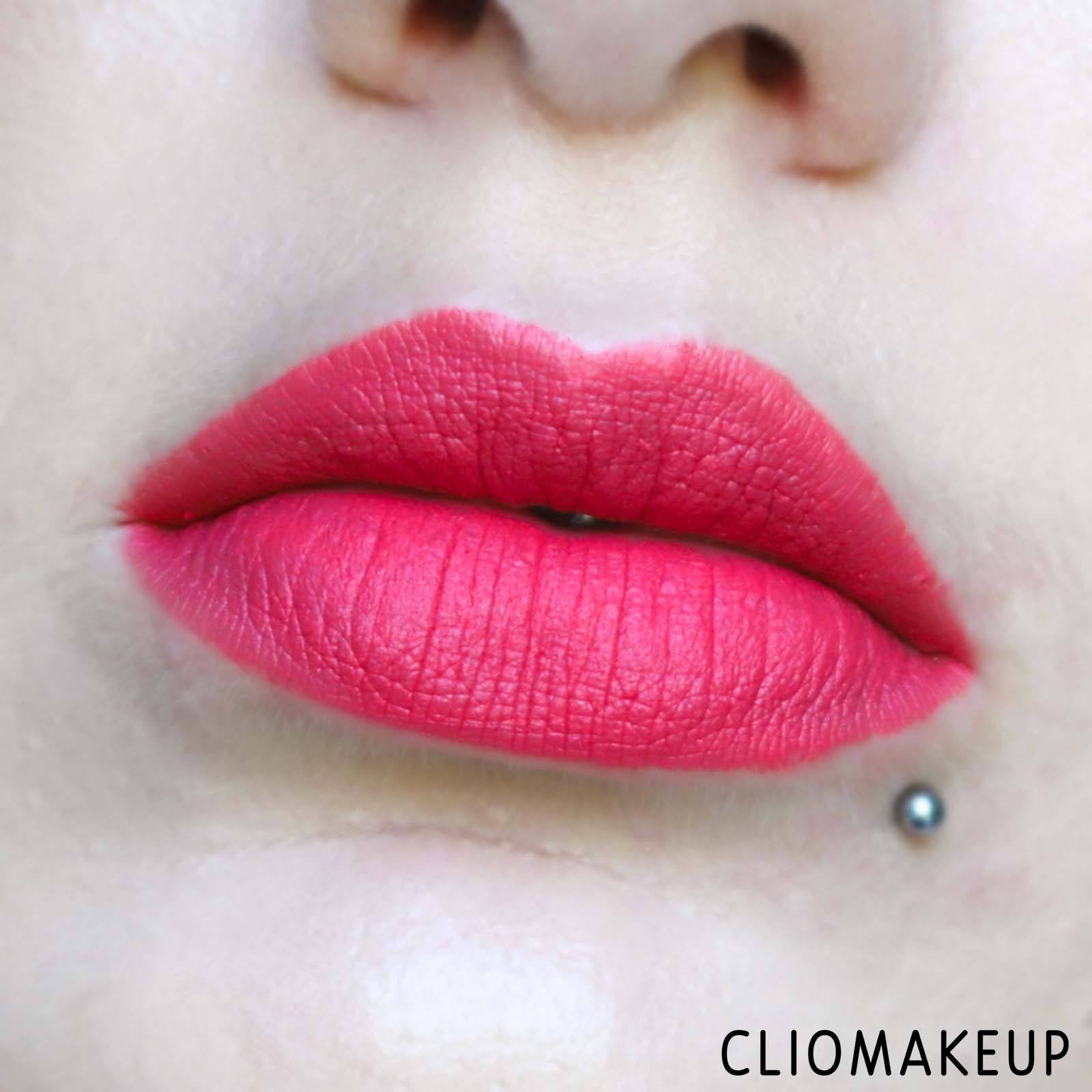 cliomakeup-recensione-rossetti-deborah-atomic-red-mat-15