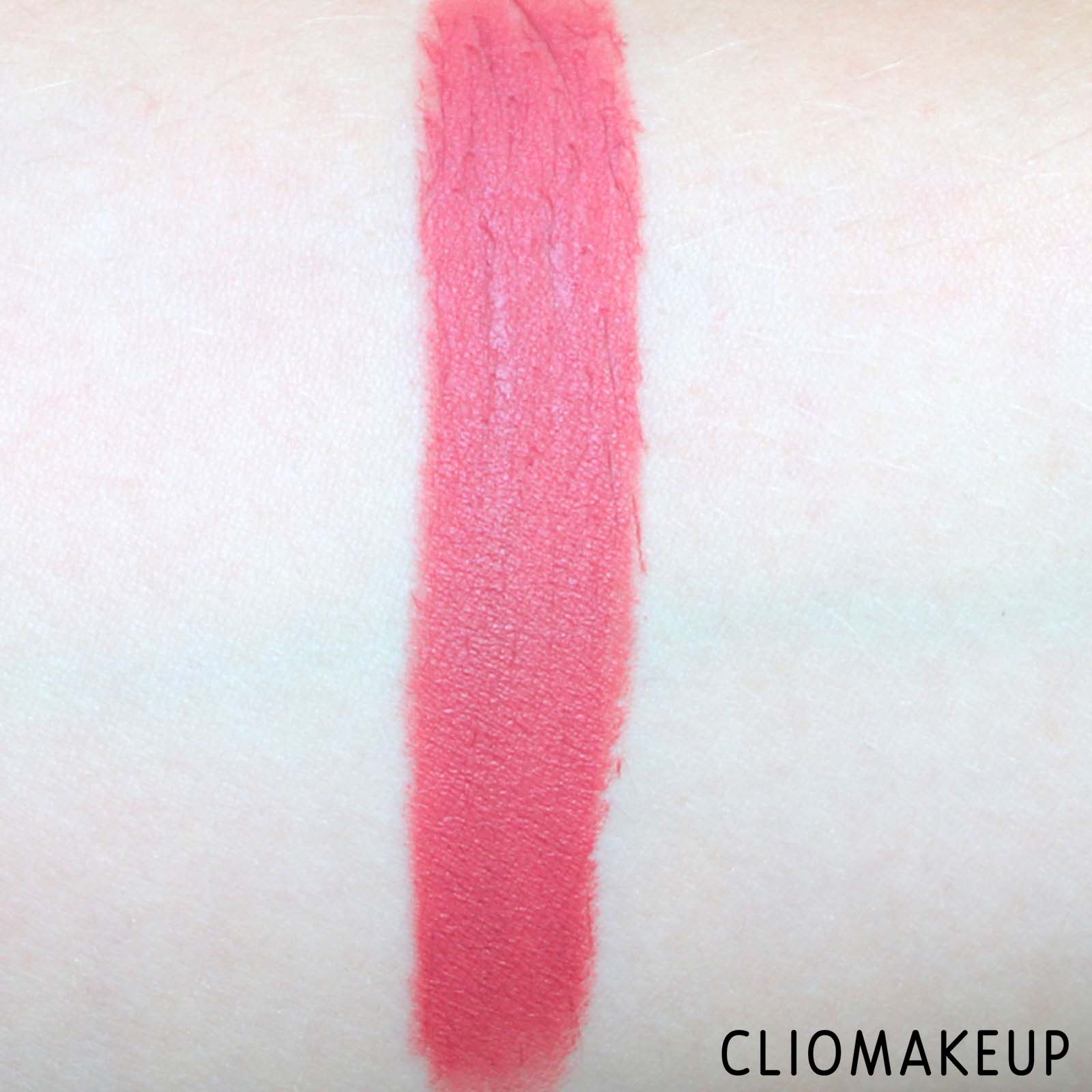 cliomakeup-recensione-rossetti-deborah-atomic-red-mat-6