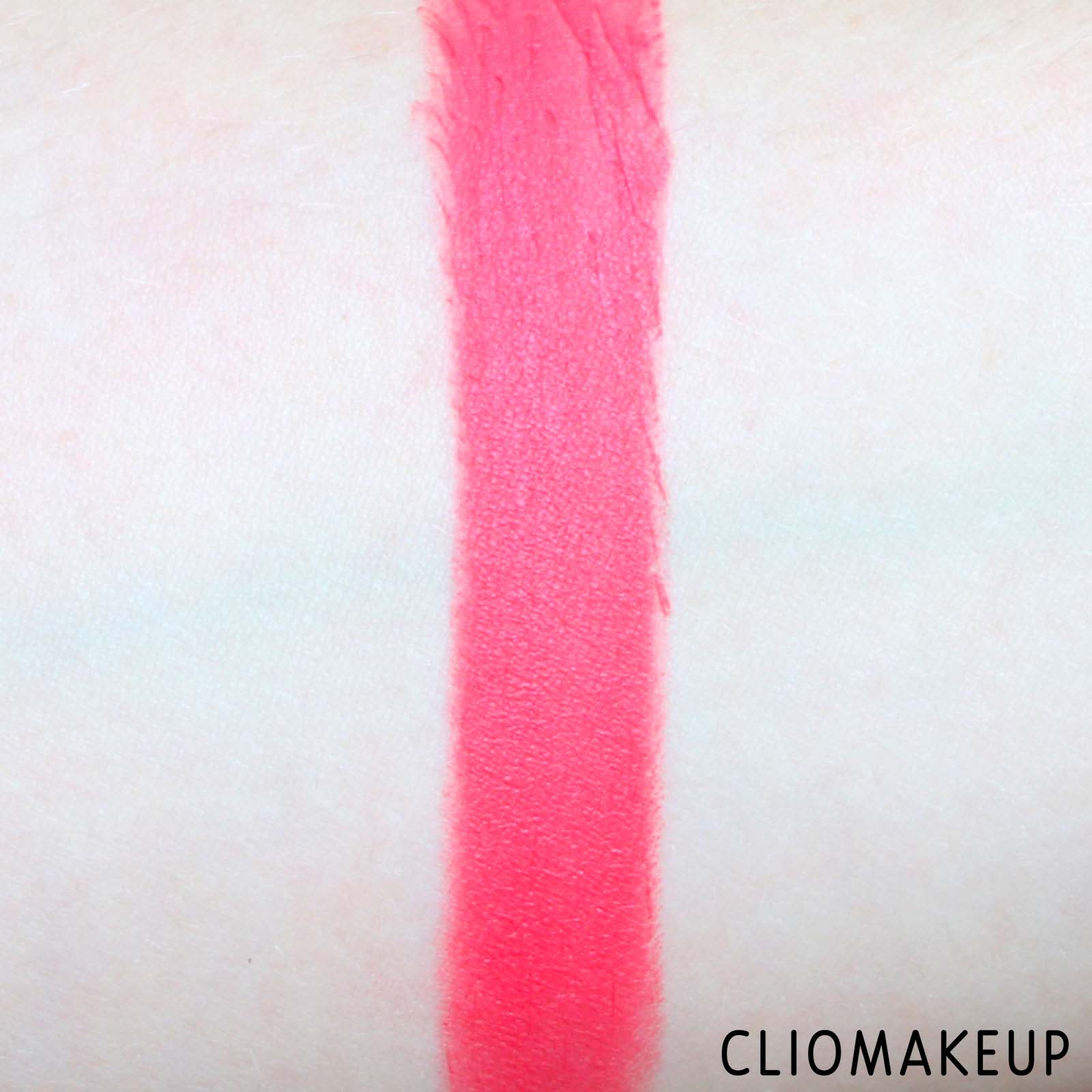 cliomakeup-recensione-rossetti-deborah-atomic-red-mat-8