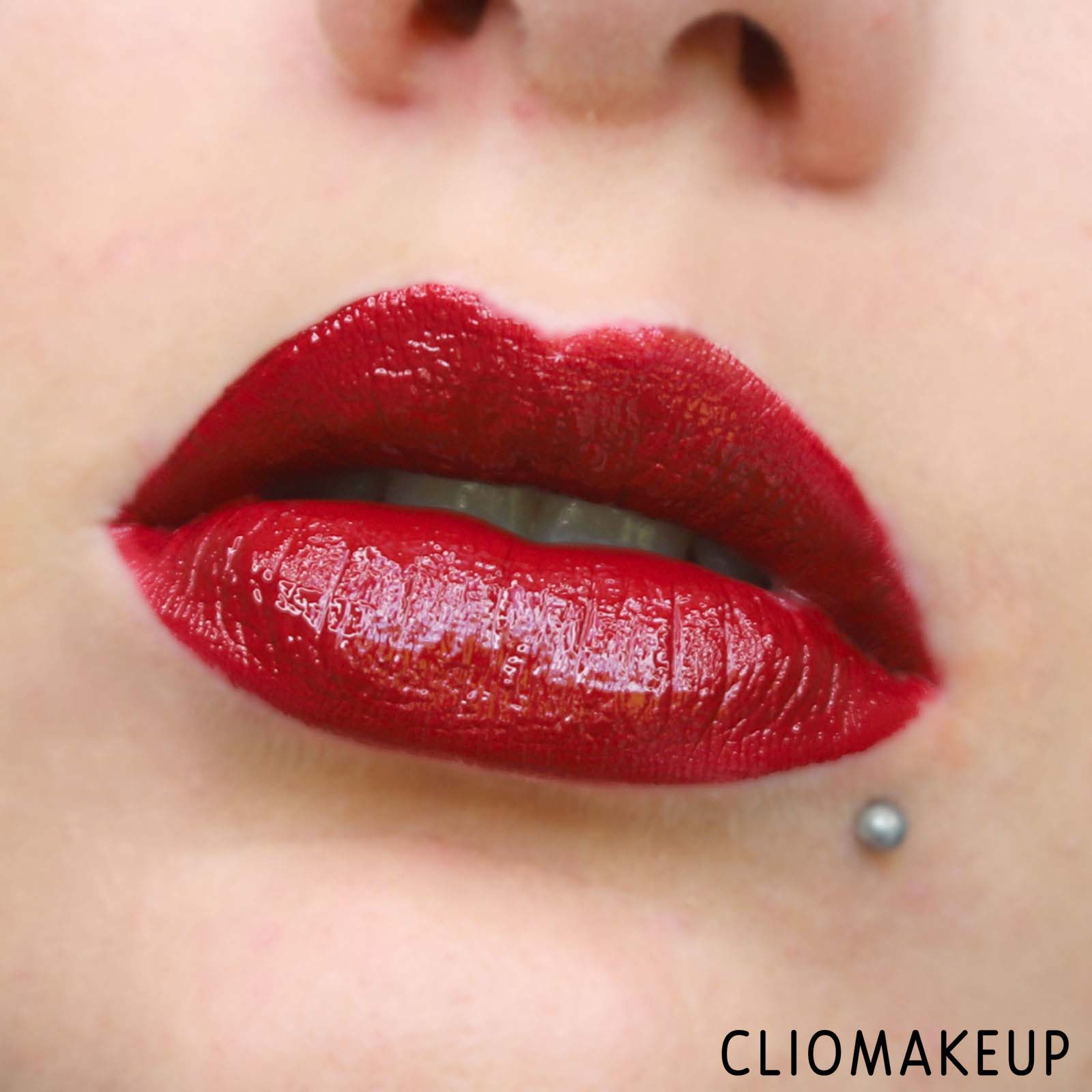 cliomakeup-recensione-rossetti-liquidi-nyx-slip-tease-17