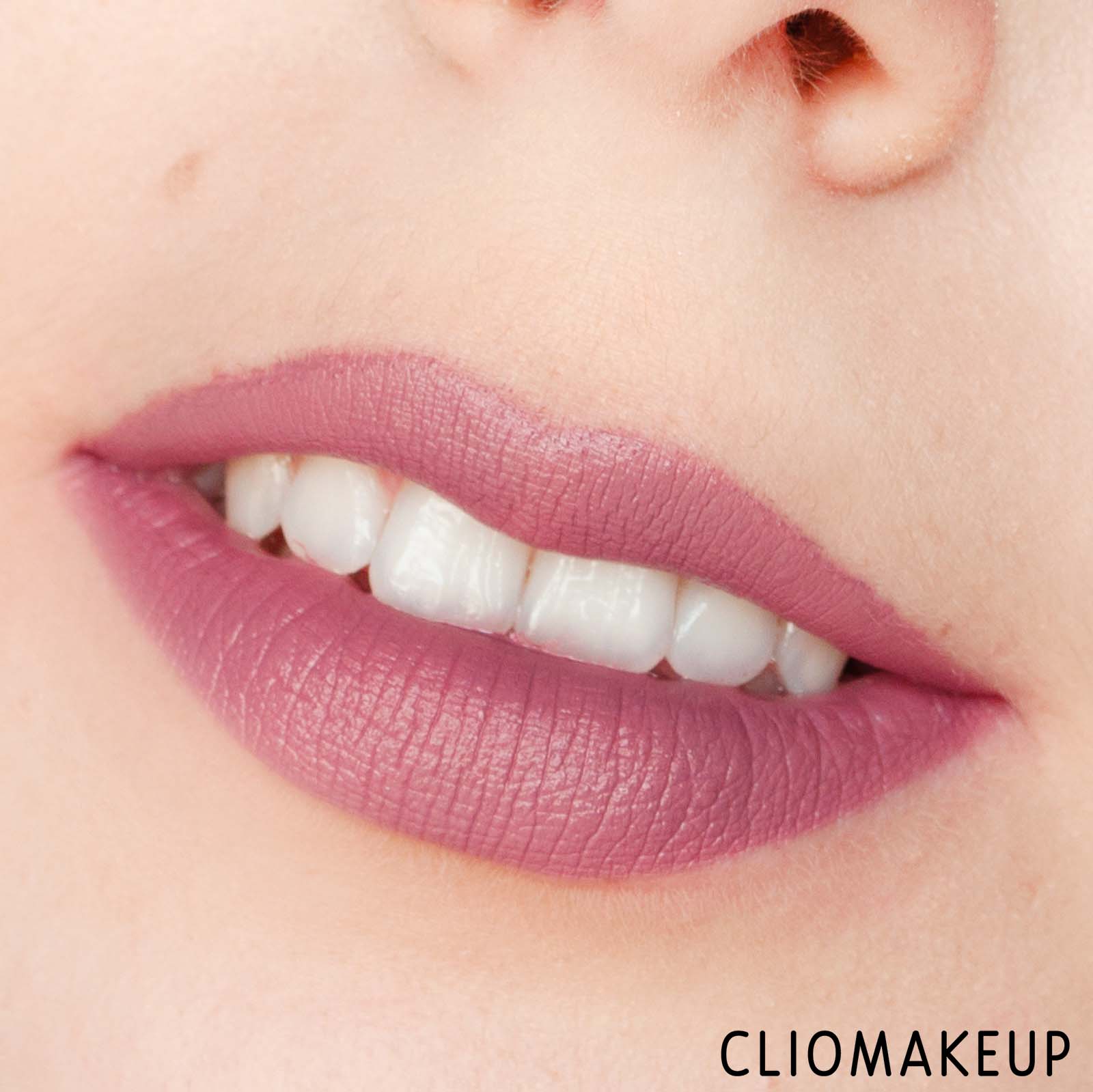 cliomakeup-recensione-rossetti-nyx-suede-matte-lipstick-10
