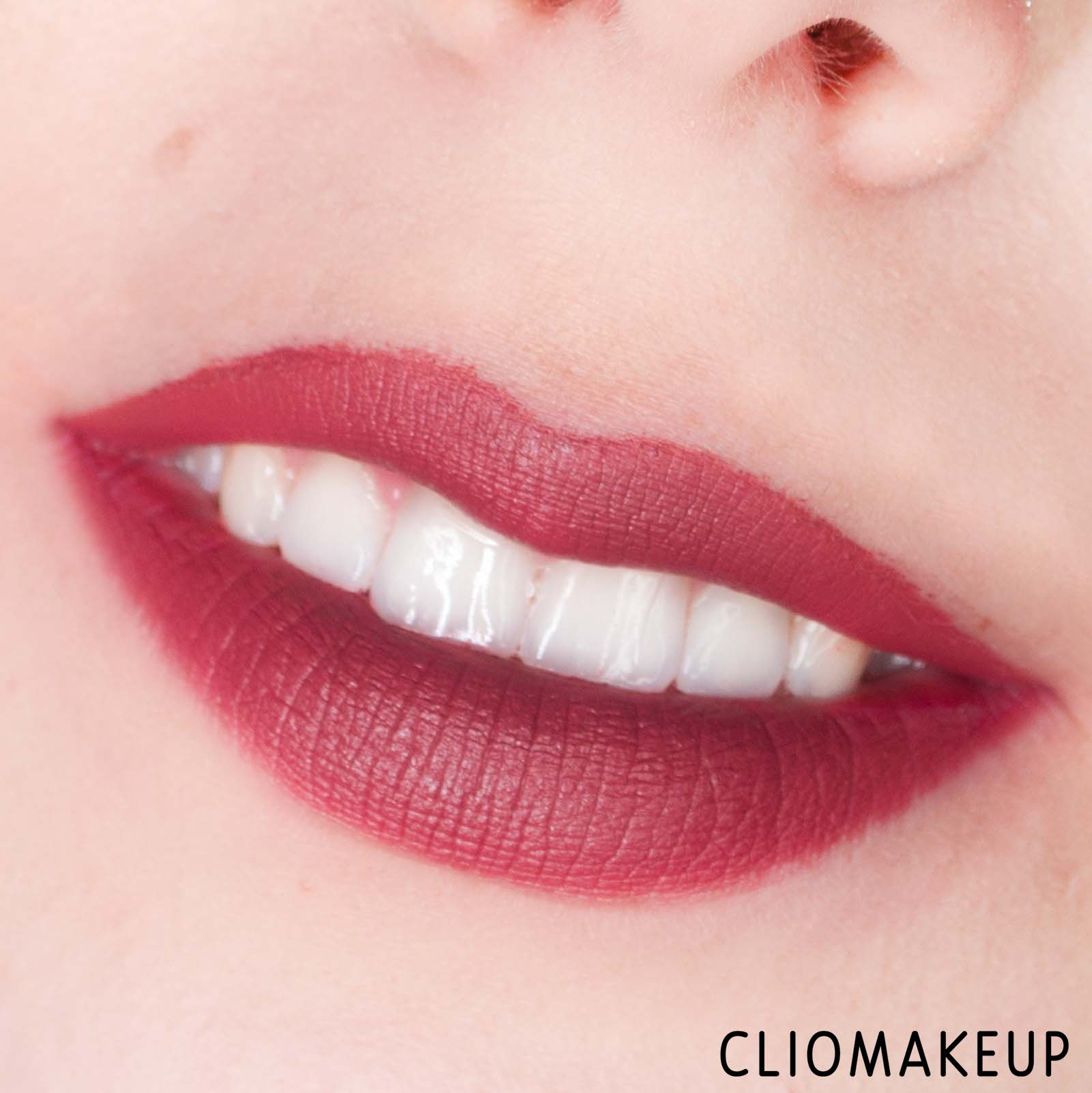 cliomakeup-recensione-rossetti-nyx-suede-matte-lipstick-13