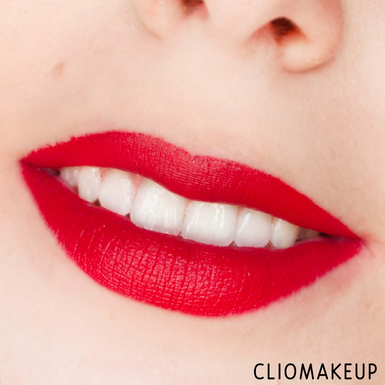 cliomakeup-recensione-rossetti-nyx-suede-matte-lipstick-14