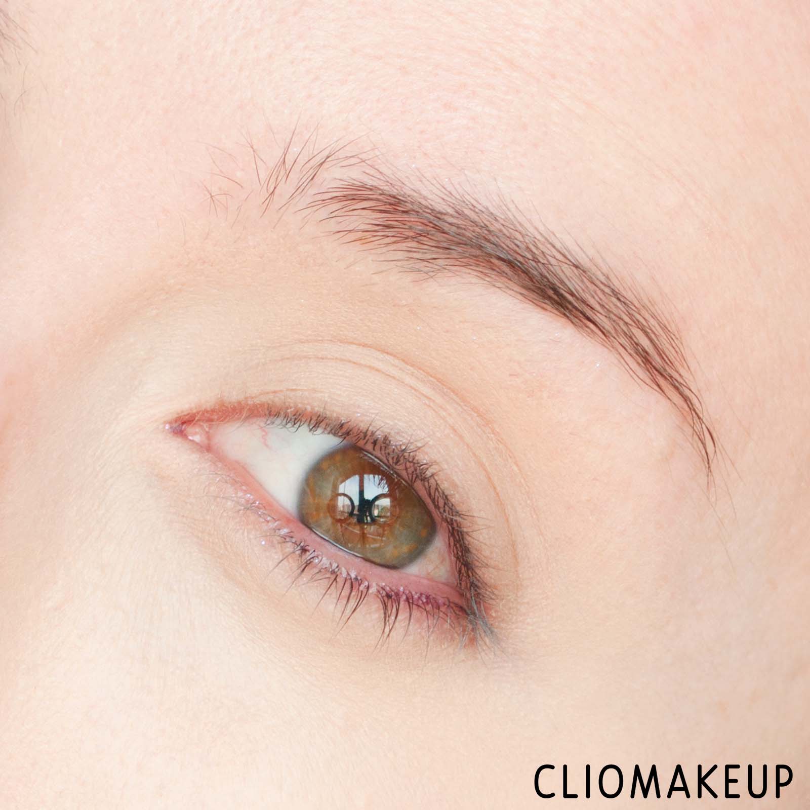 cliomakeup-recensione-correttore-huda-beauty-the-overachiever-concealer-12