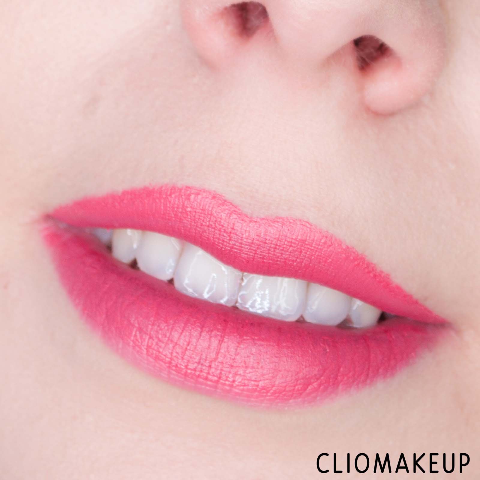 cliomakeup-recensione-rossetti-essence-velvet-matte-lipstick-11