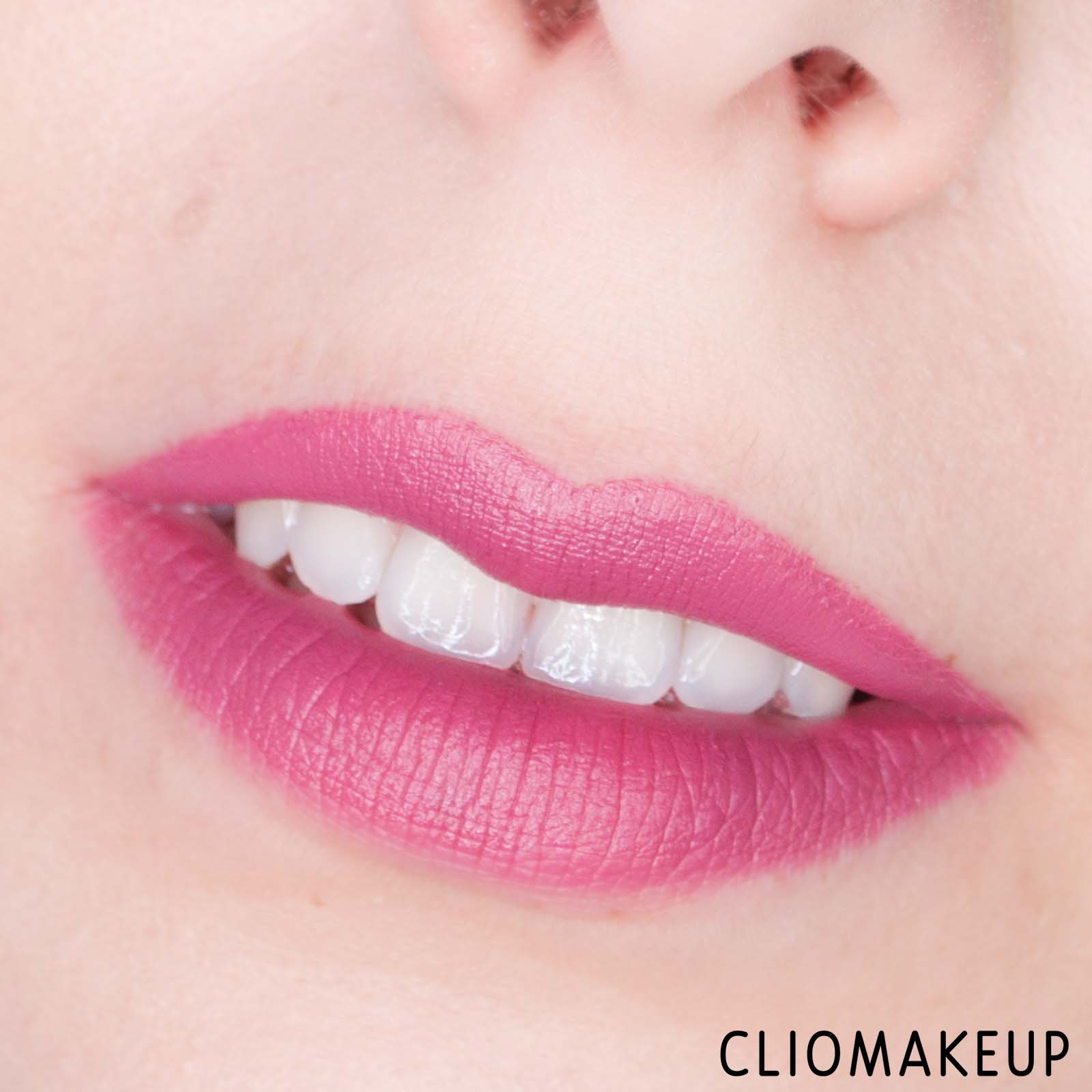 cliomakeup-recensione-rossetti-essence-velvet-matte-lipstick-13