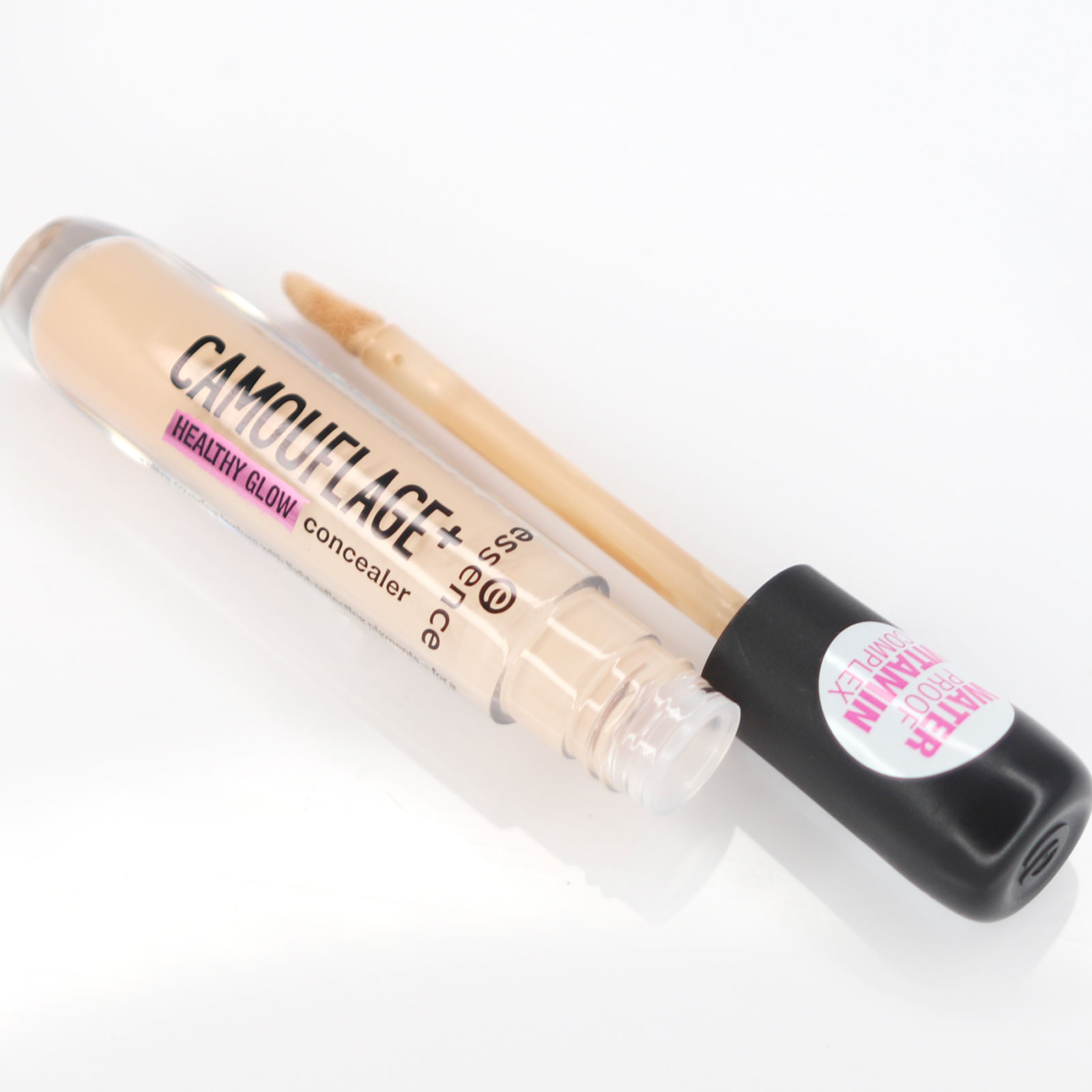 cliomakeup-recensione-correttore-essence-camouflage-healty-glow-4