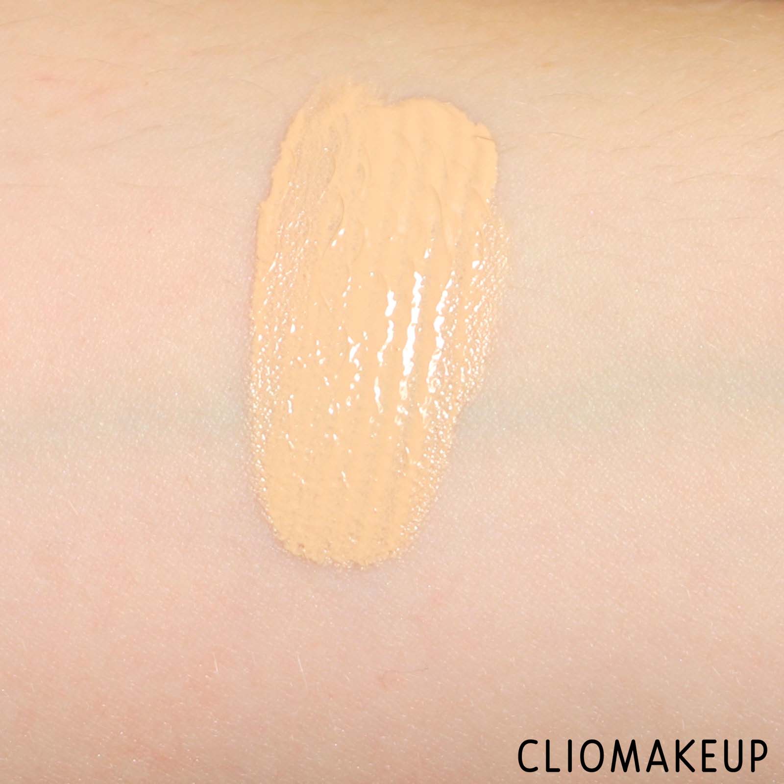 cliomakeup-recensione-correttore-wycon-elisa-liquid-concealer-6