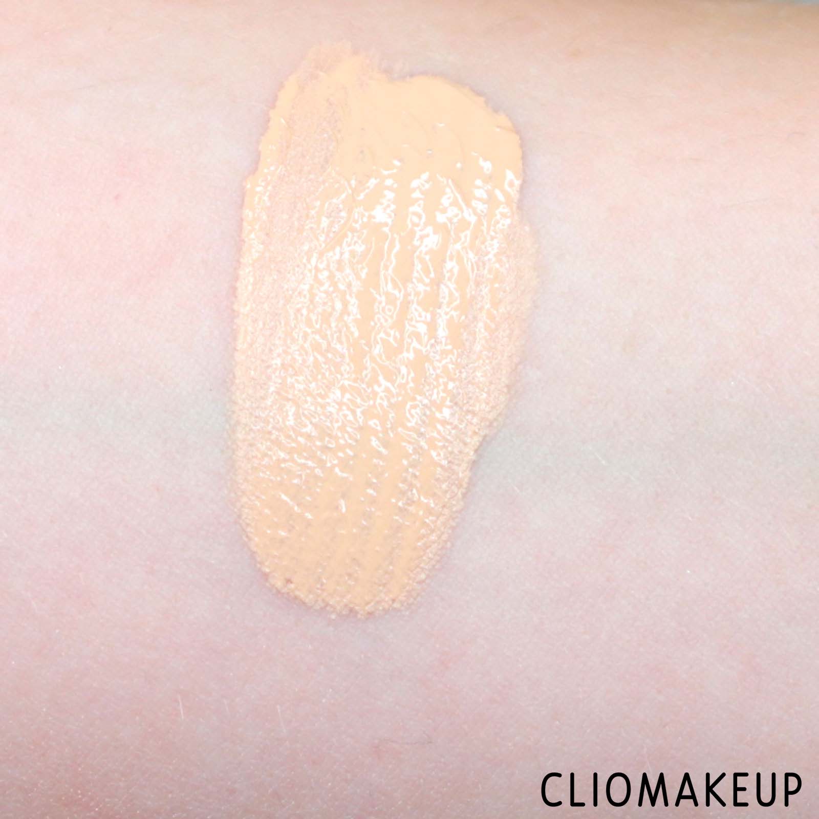 cliomakeup-recensione-correttore-wycon-elisa-liquid-concealer-7