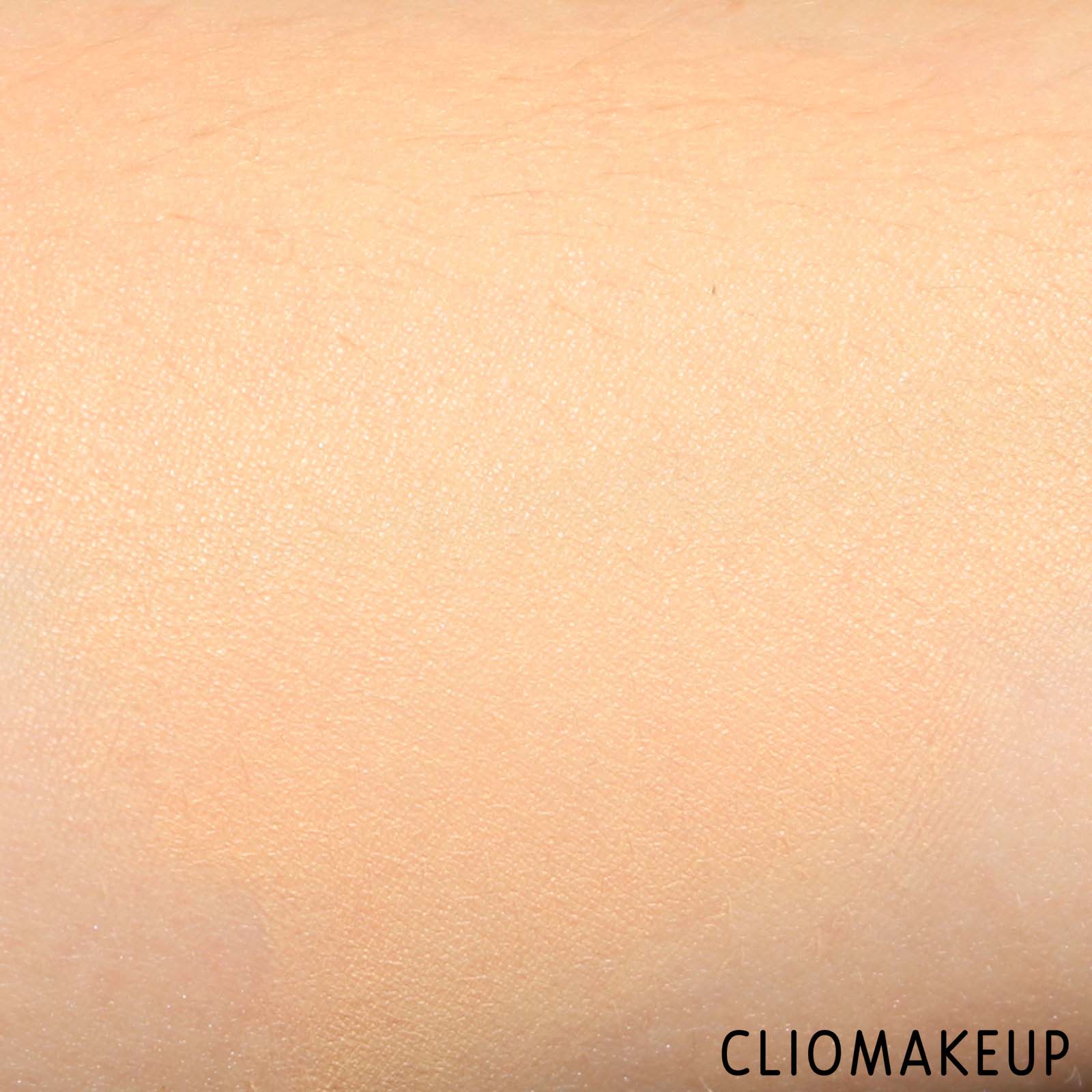 cliomakeup-recensione-correttore-wycon-elisa-liquid-concealer-8