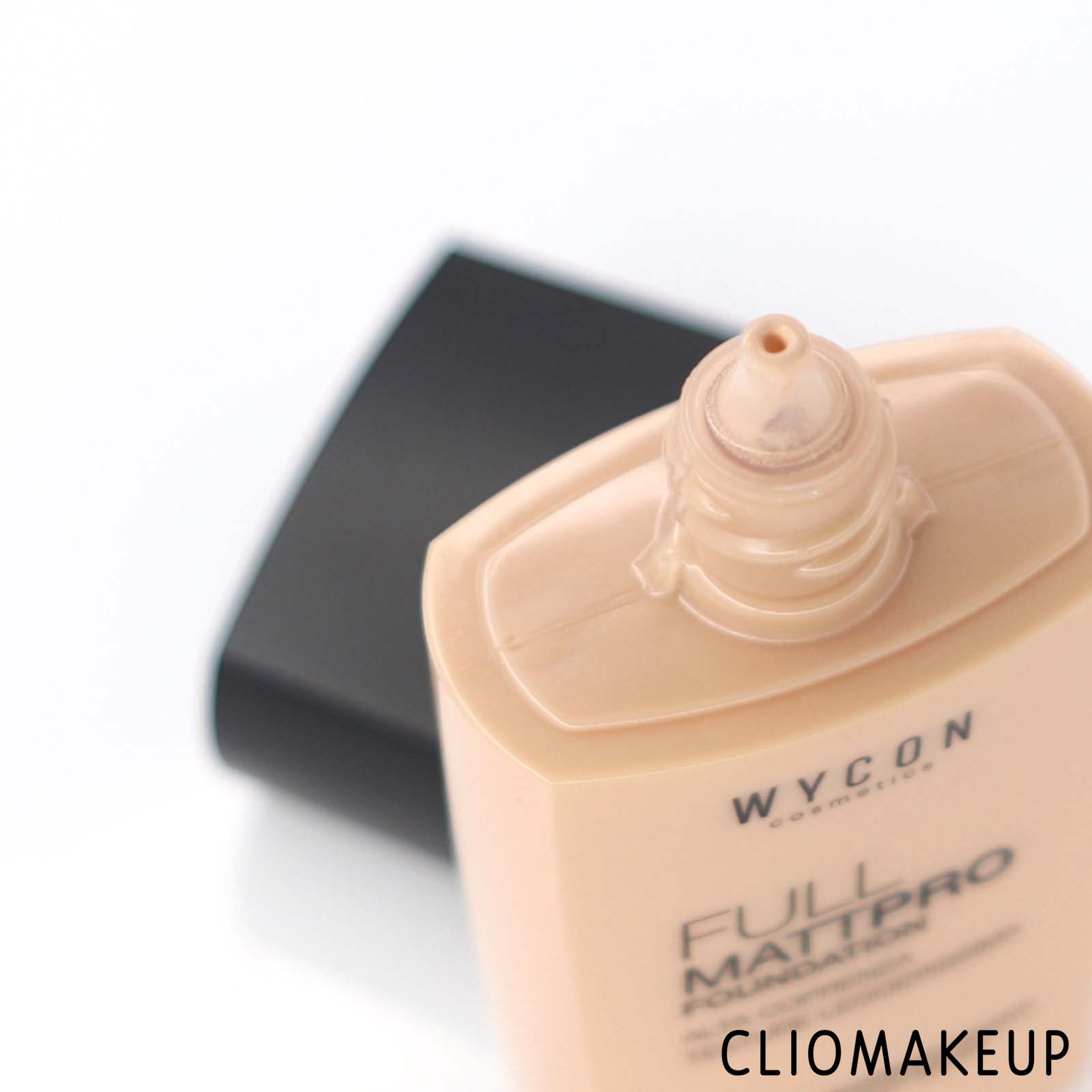 cliomakeup-recensione-fondotinta-wycon-full-mattepro-foundation-5