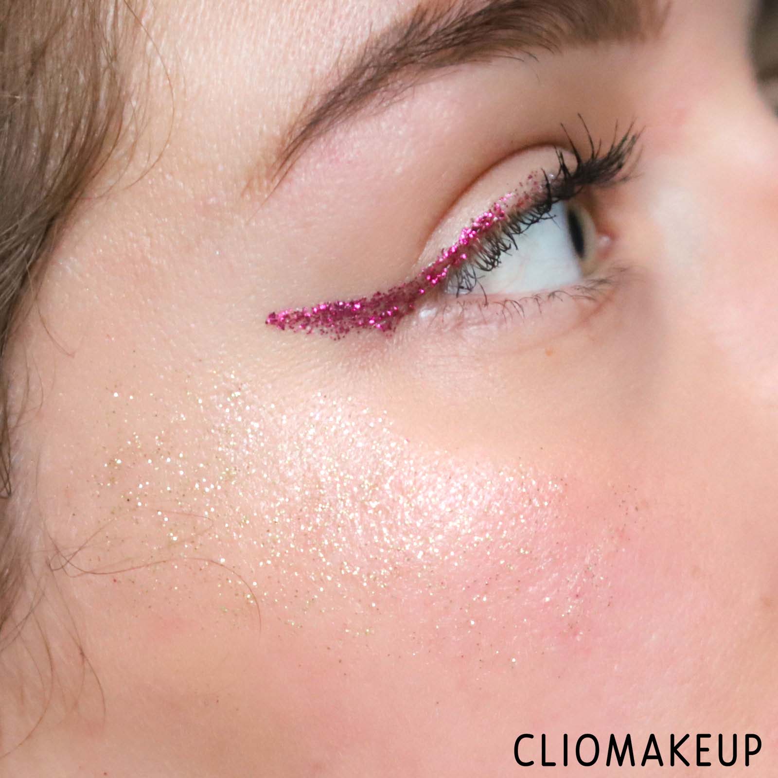 cliomakeup-recensione-palette-essence-get-your-glitter-on-palette-13