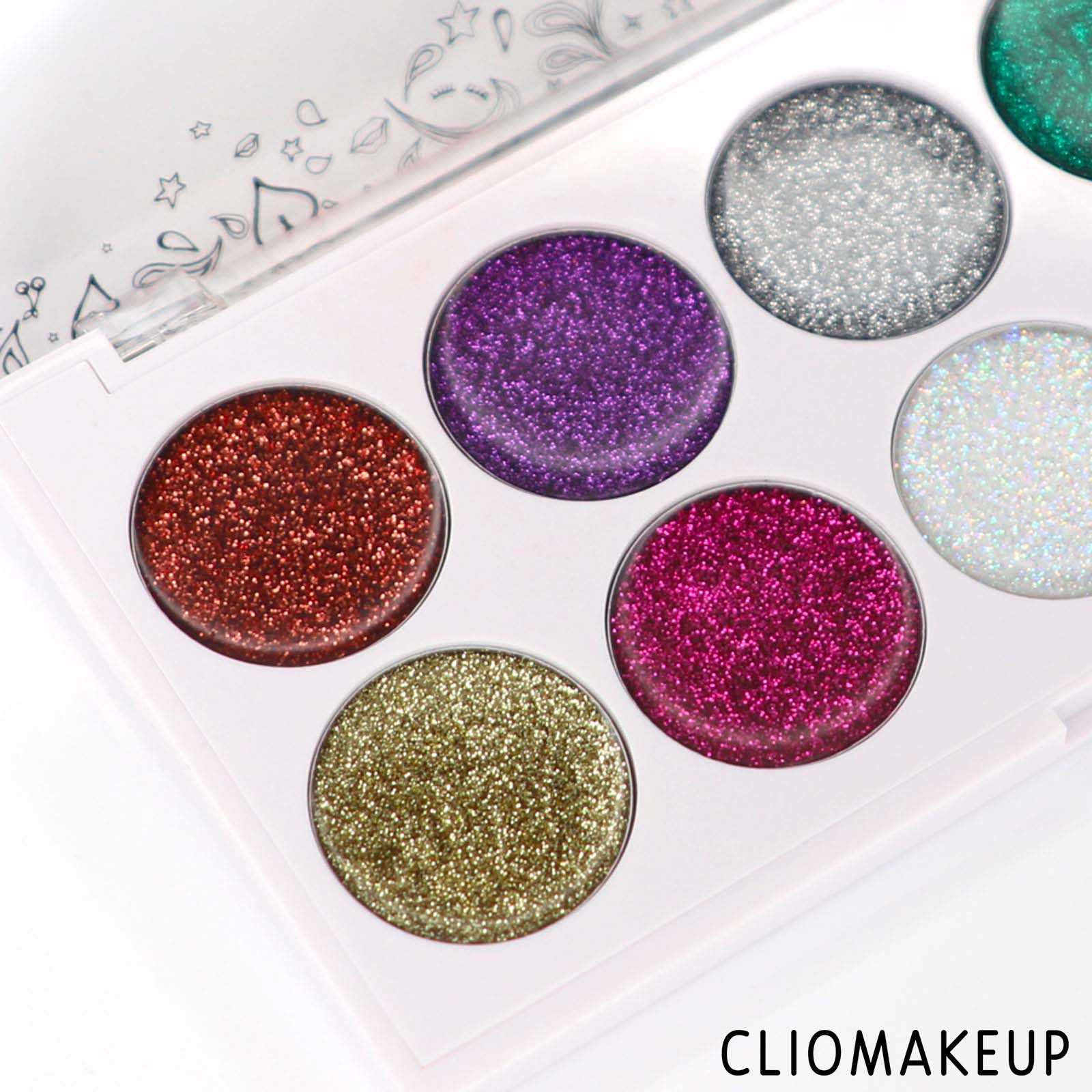 cliomakeup-recensione-palette-essence-get-your-glitter-on-palette-3
