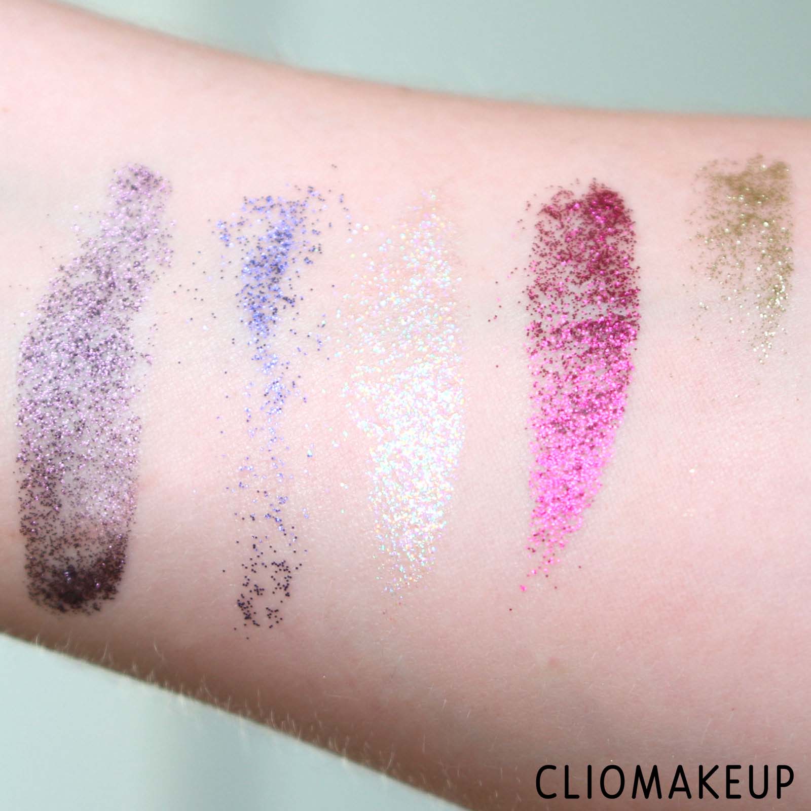 cliomakeup-recensione-palette-essence-get-your-glitter-on-palette-9