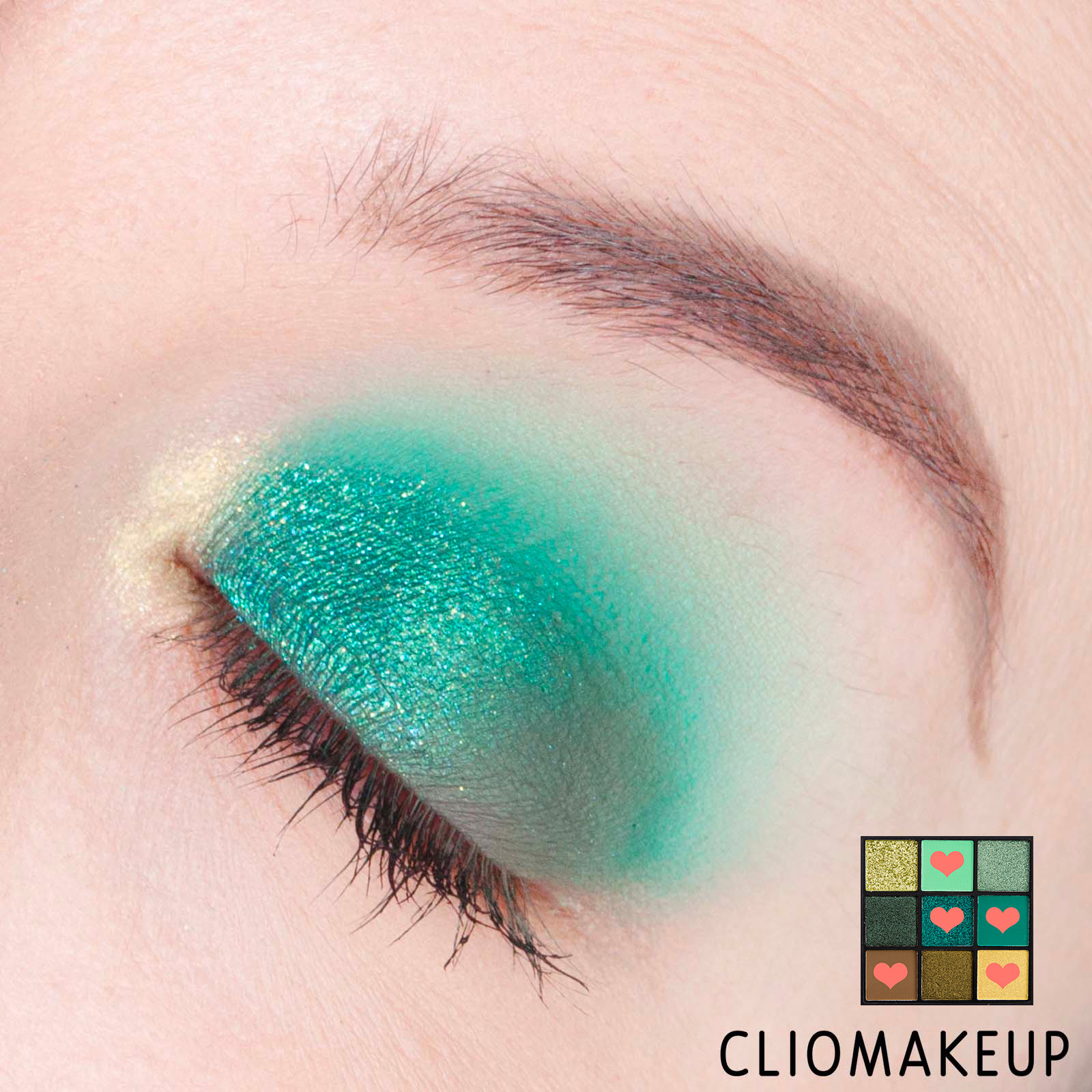 cliomakeup-recensione-palette-huda-beauty-emerald-obsessions-palette-14