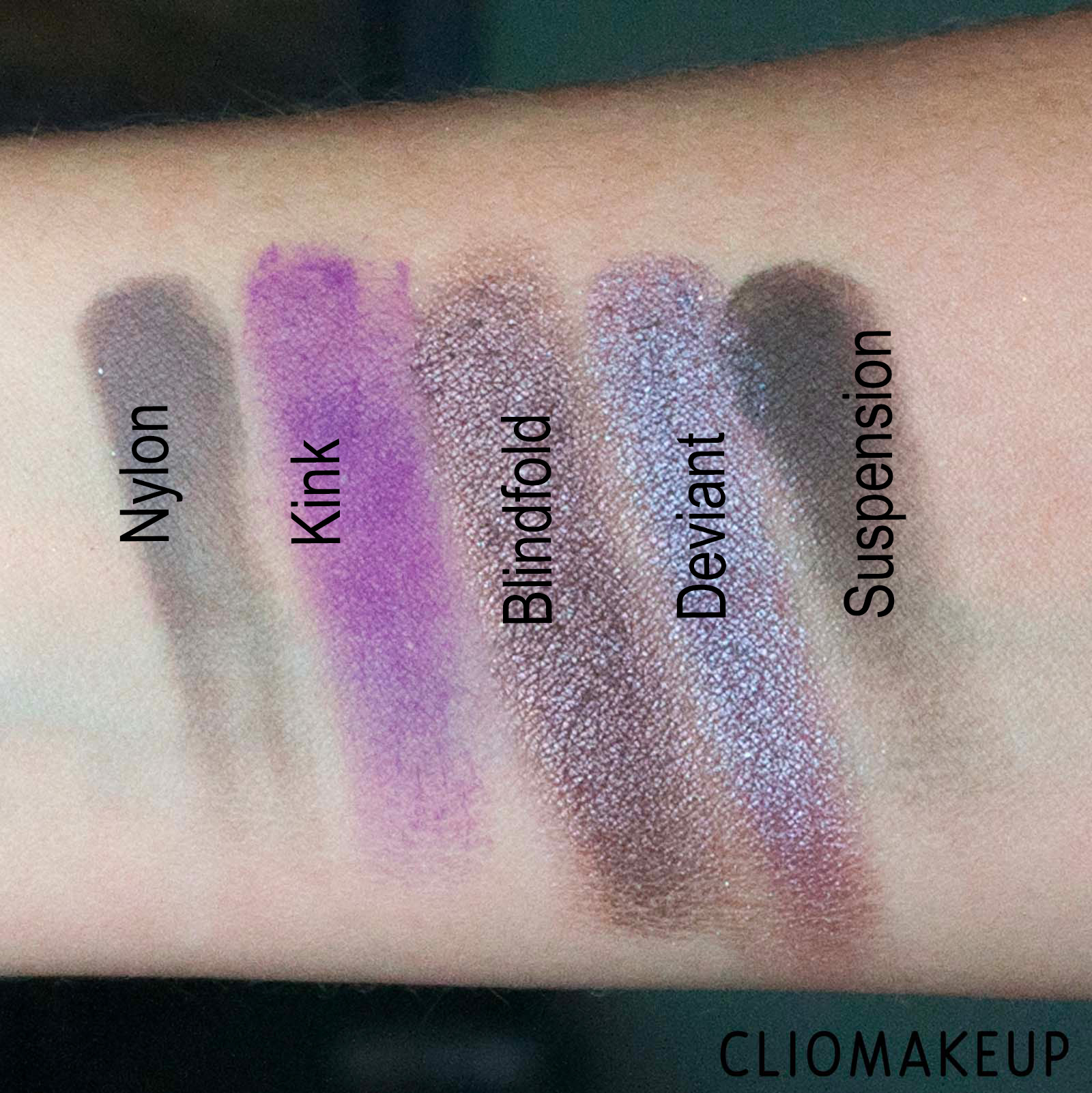cliomakeup-recensione-palette-kat-von-d-fetish-eyeshadow-palette-18