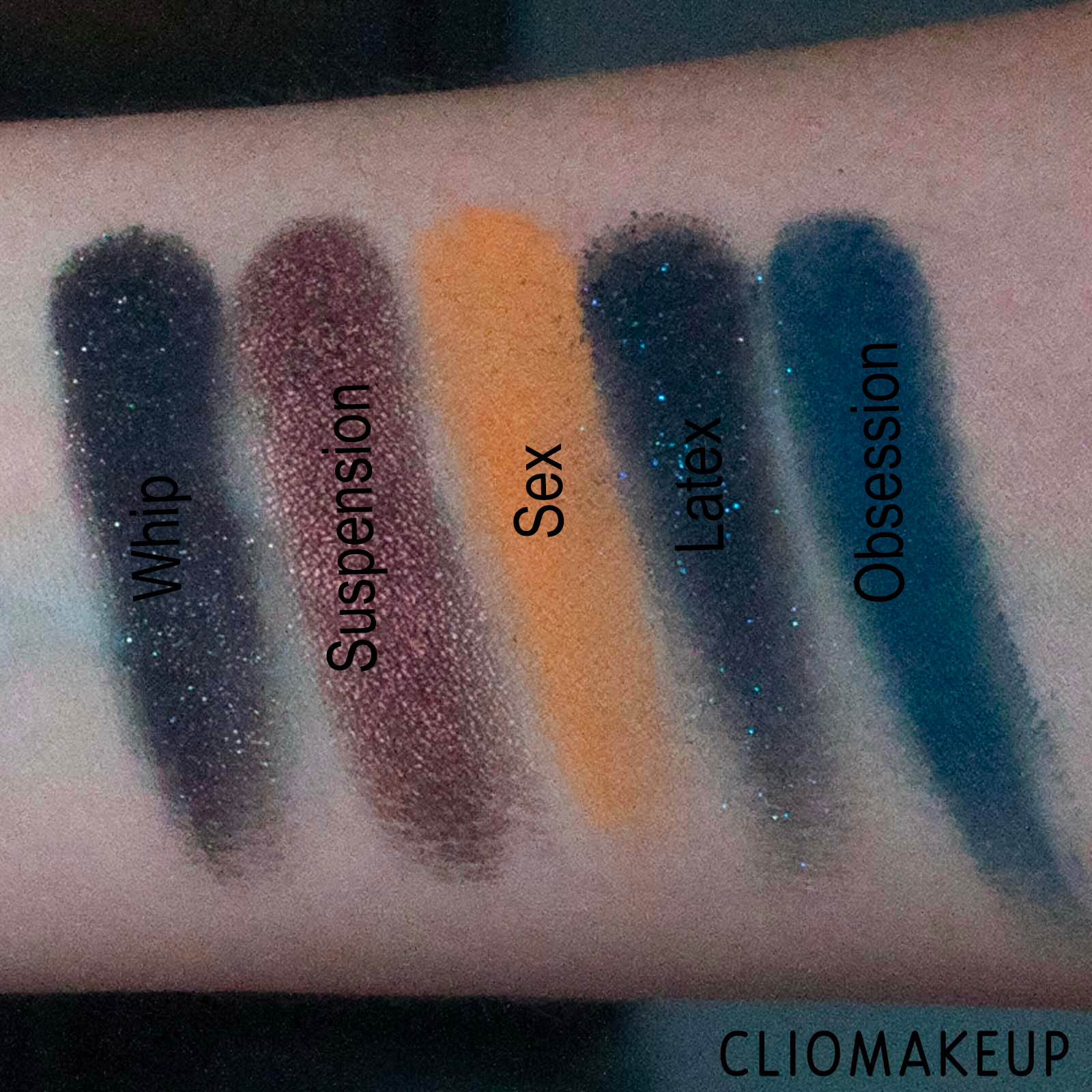 cliomakeup-recensione-palette-kat-von-d-fetish-eyeshadow-palette-19