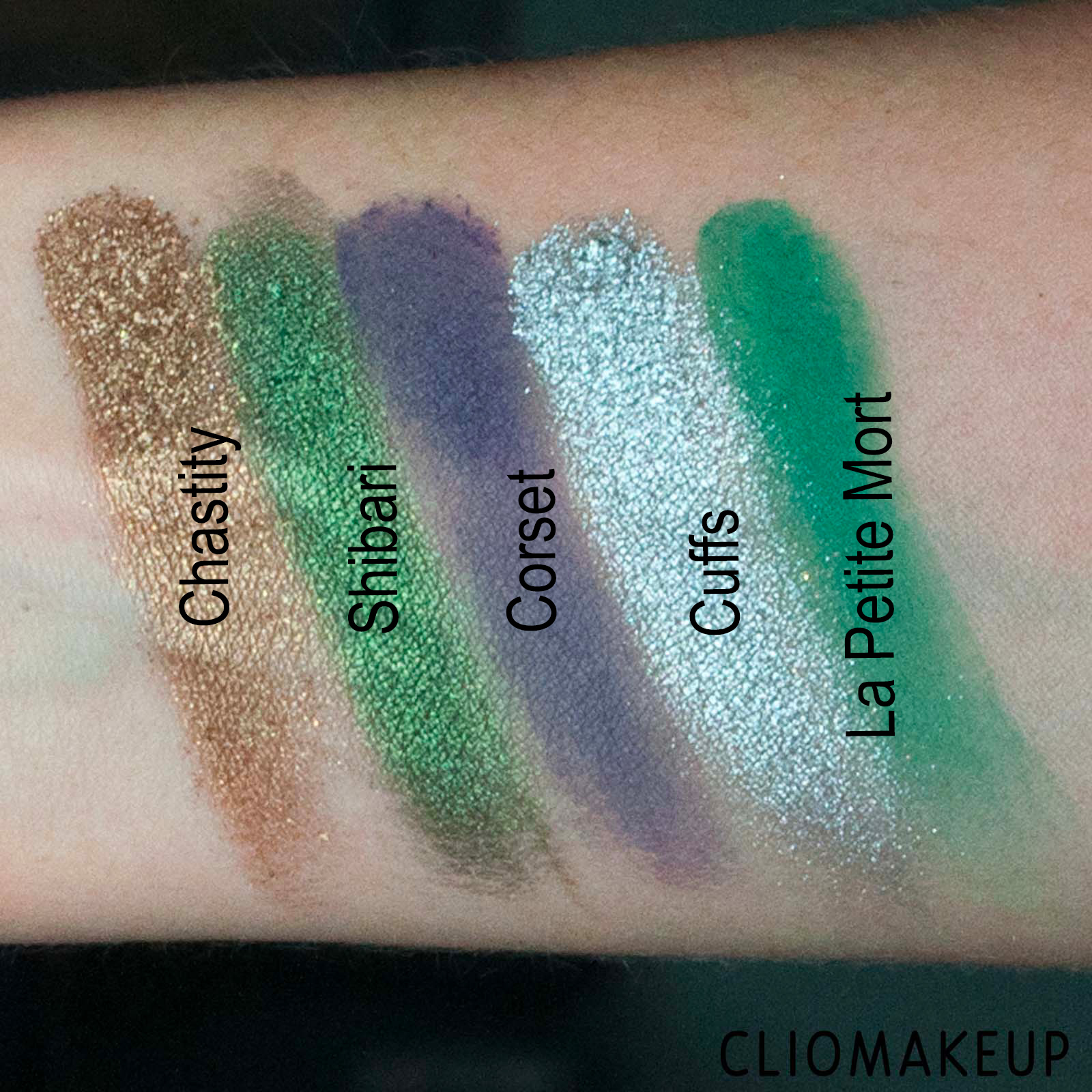 cliomakeup-recensione-palette-kat-von-d-fetish-eyeshadow-palette-22