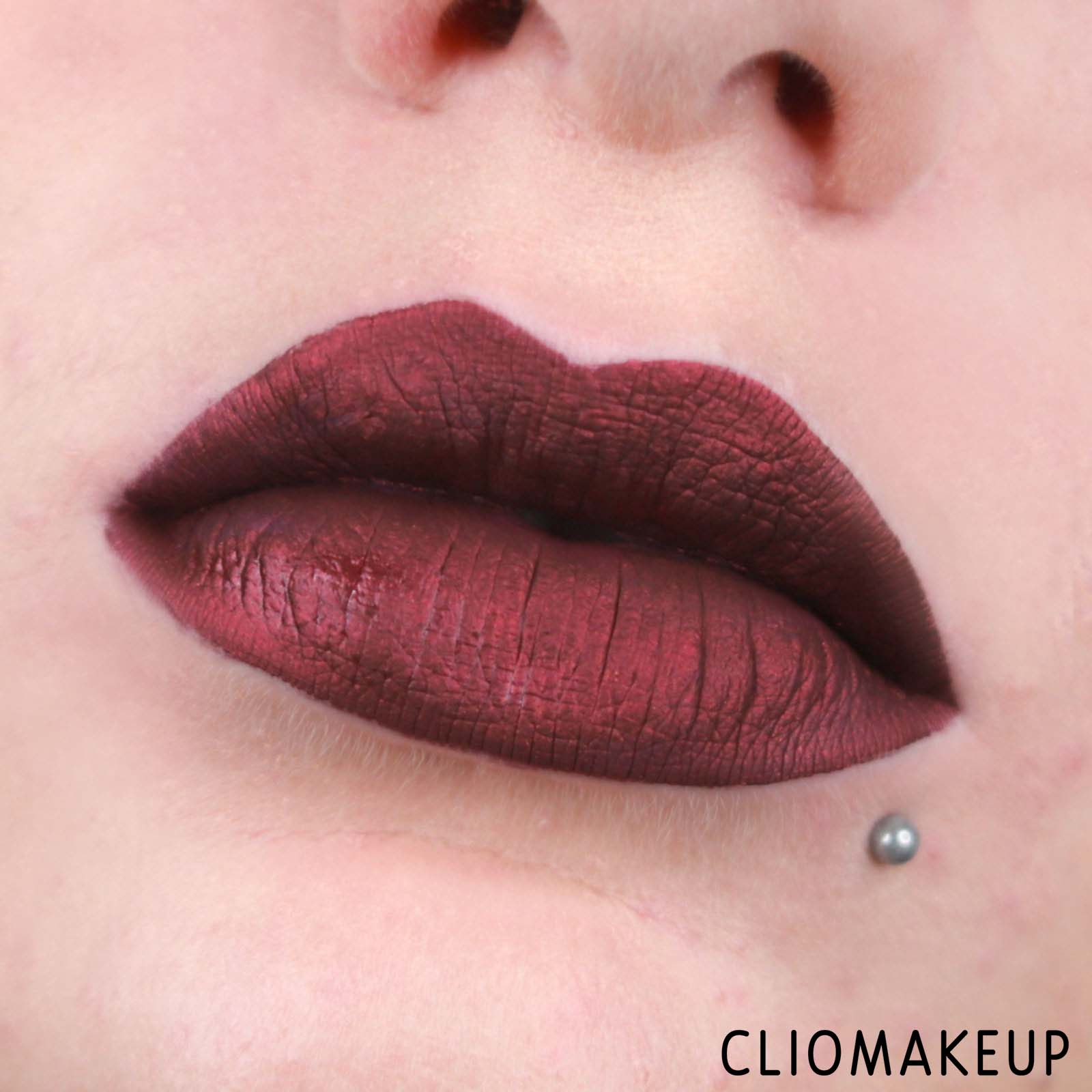 cliomakeup-recensione-rossetti-deborah-fluid-velvet-mat-lipstick-15