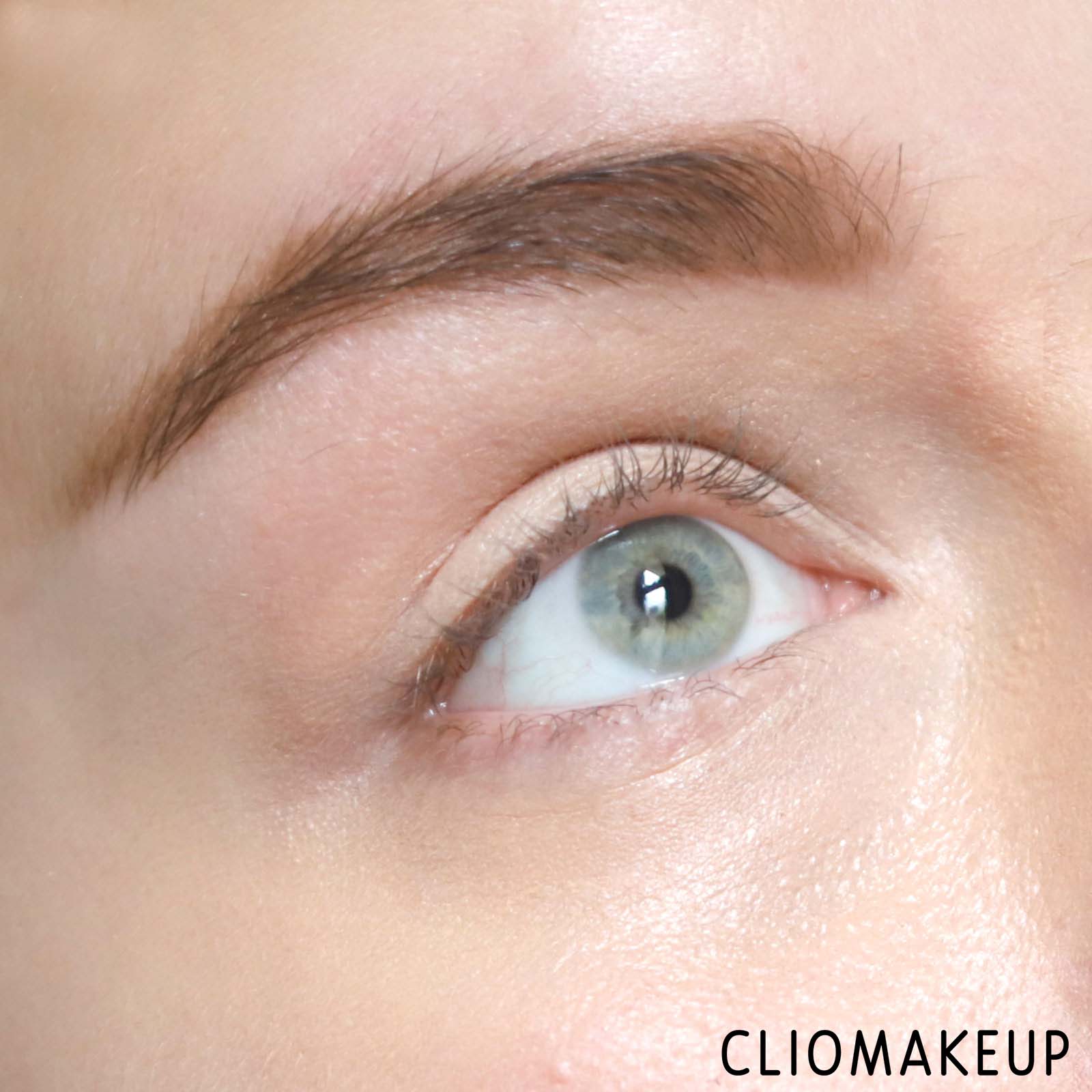 cliomakeup-recensione-correttore-wycon-cover-bomb-concealer-13