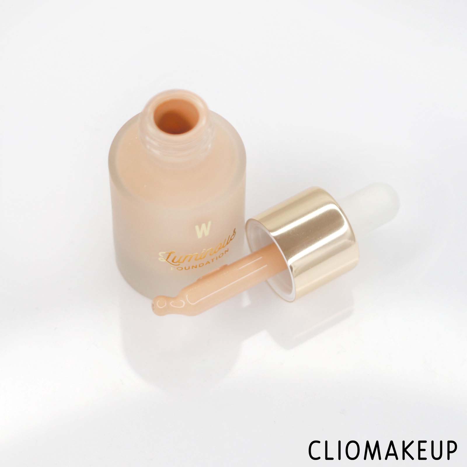 cliomakeup-recensione-fondotinta-wycon-luminous-foundation-4