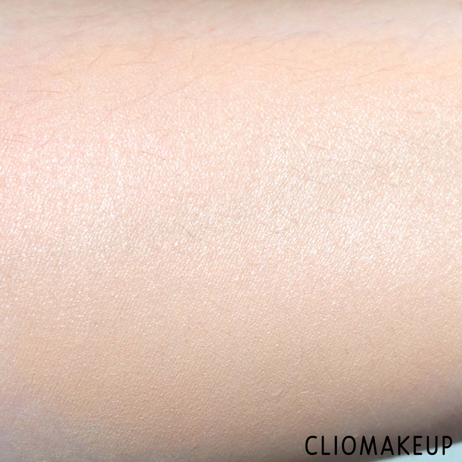 cliomakeup-recensione-fondotinta-wycon-luminous-foundation-8