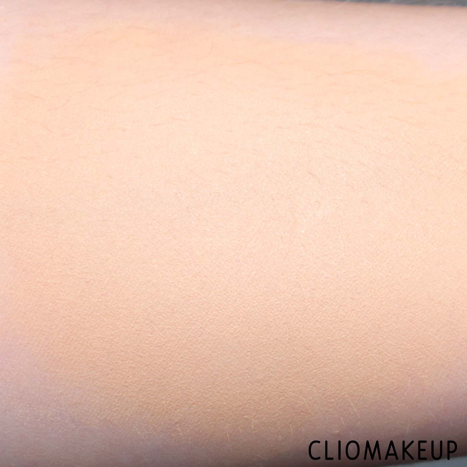 cliomakeup-recensione-fondotinta-wycon-luminous-foundation-9
