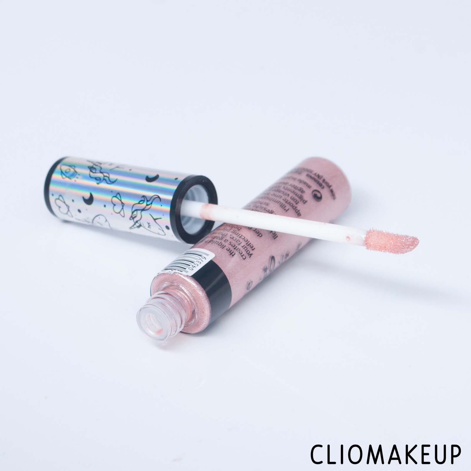 cliomakeup-recensione-illuminanti-essence-cosmic-cuties-liquid-highlighter-5