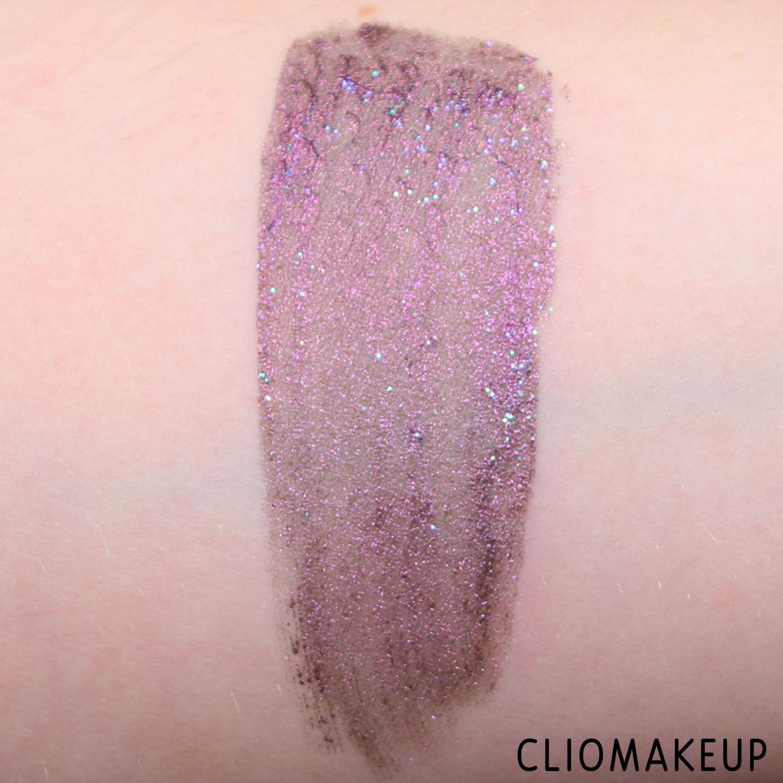 cliomakeup-recensione-ombretti-liquidi-deborah-metal-strobing-eyeshadow-7