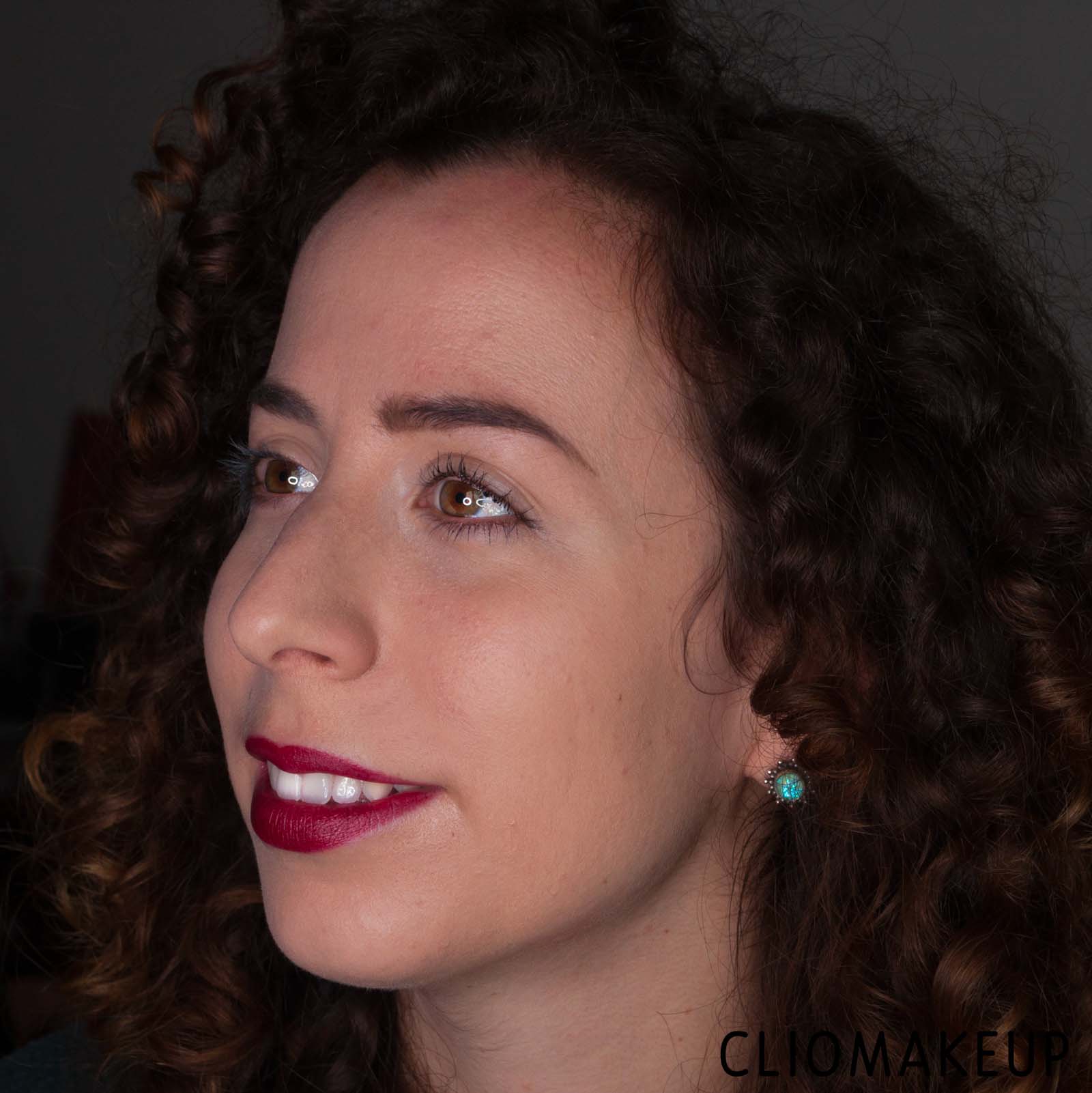 cliomakeup-recensione-rossetto-mac-shiny-pretty-lipstick-15