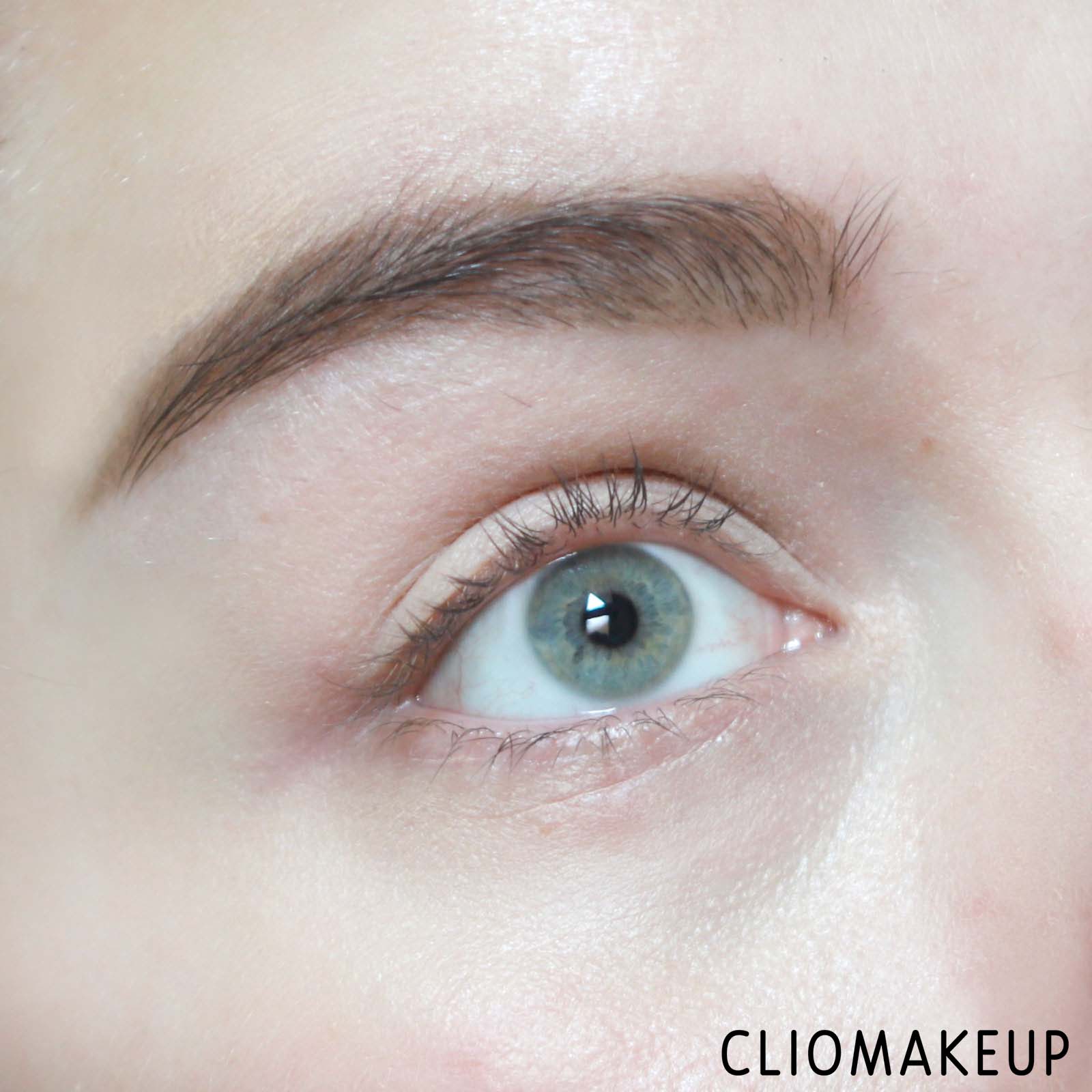 cliomakeup-recensione-correttore-benefit-boi-ing-hydrating-concealer-12