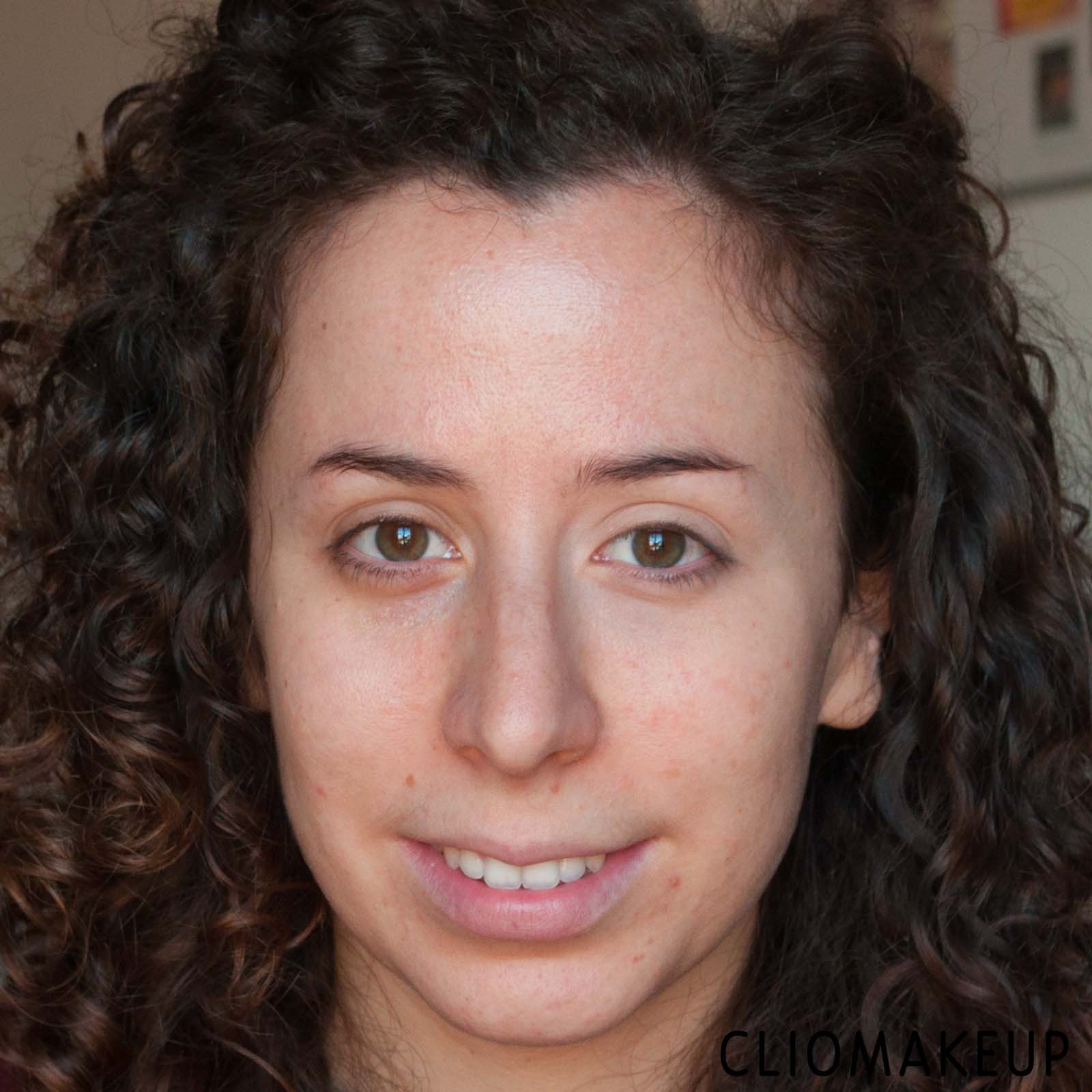 cliomakeup-recensione-correttore-essence-stay-natural-correttore-14