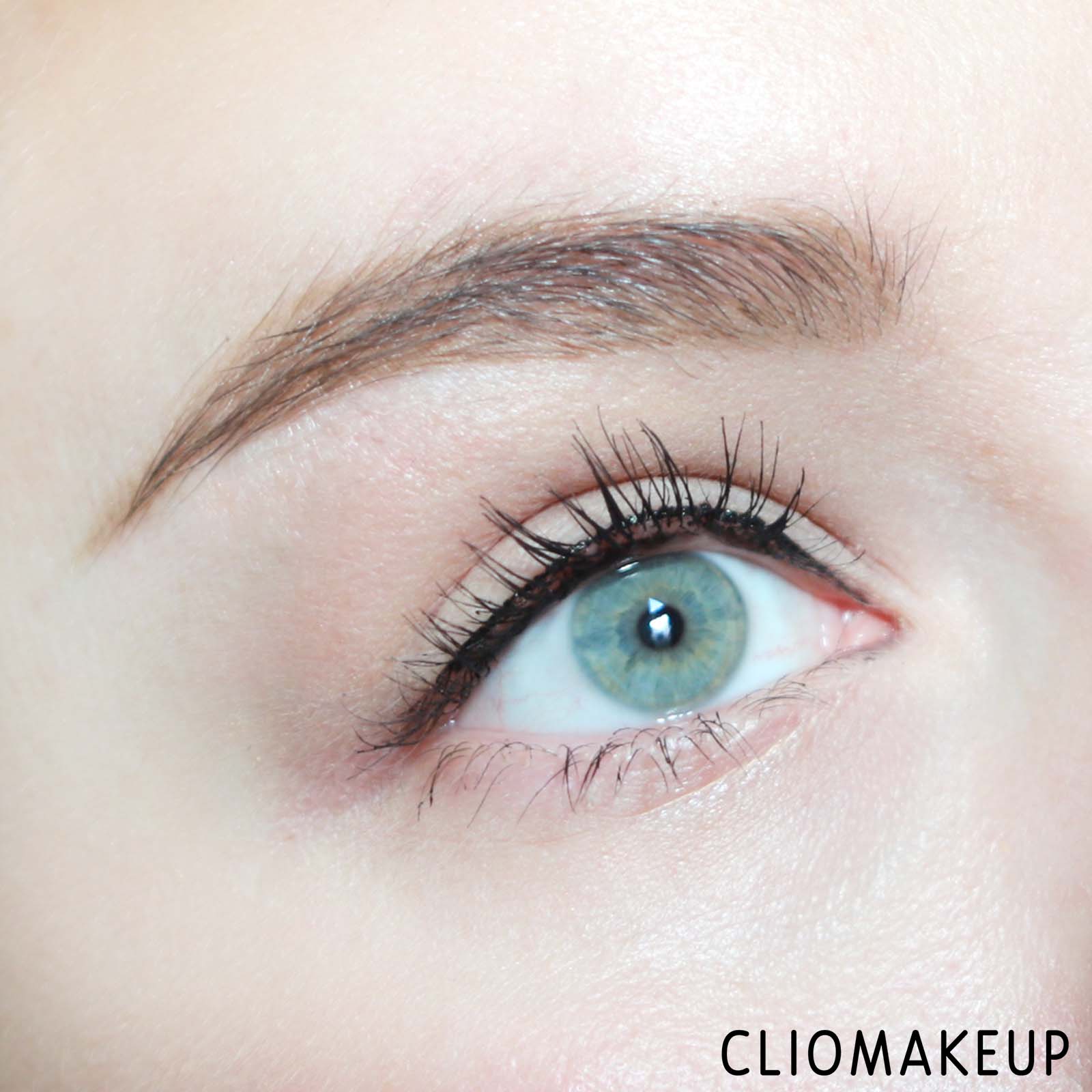 cliomakeup-recensione-eyeliner-deborah-extra-precisione-eyeliner-waterproof-10