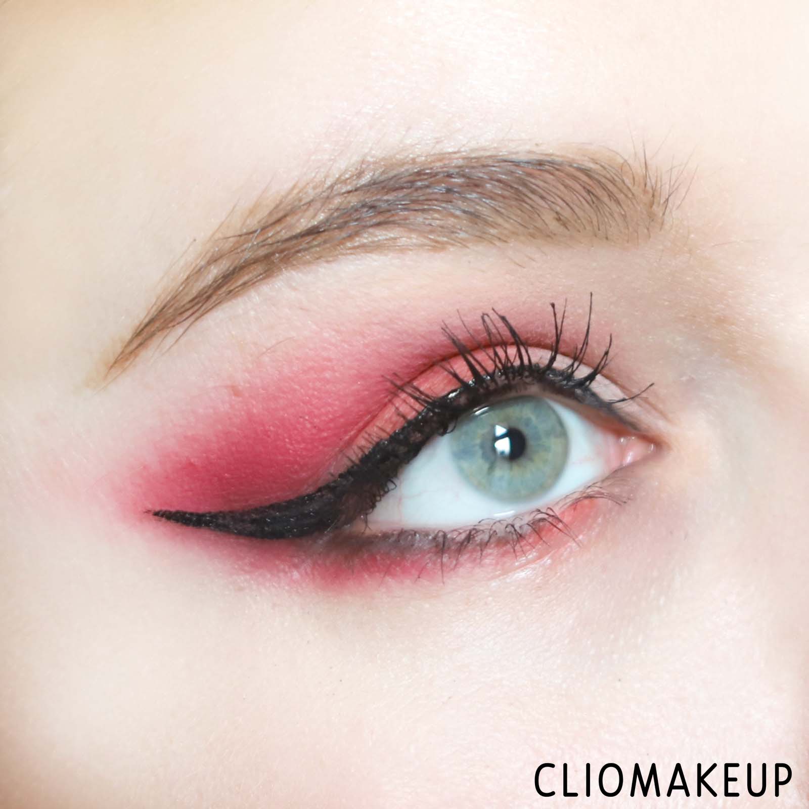 cliomakeup-recensione-eyeliner-deborah-extra-precisione-eyeliner-waterproof-13