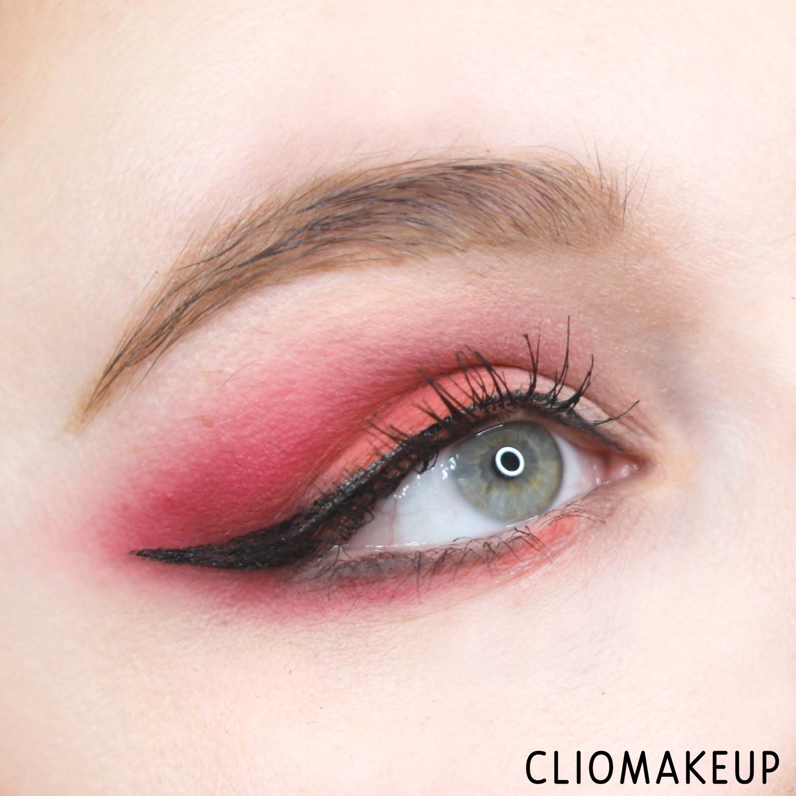 cliomakeup-recensione-eyeliner-deborah-extra-precisione-eyeliner-waterproof-14