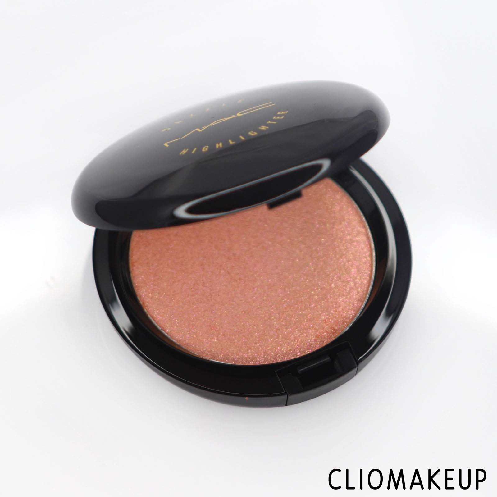 cliomakeup-recensione-illuminante-mac-dazzle-highlighter-4
