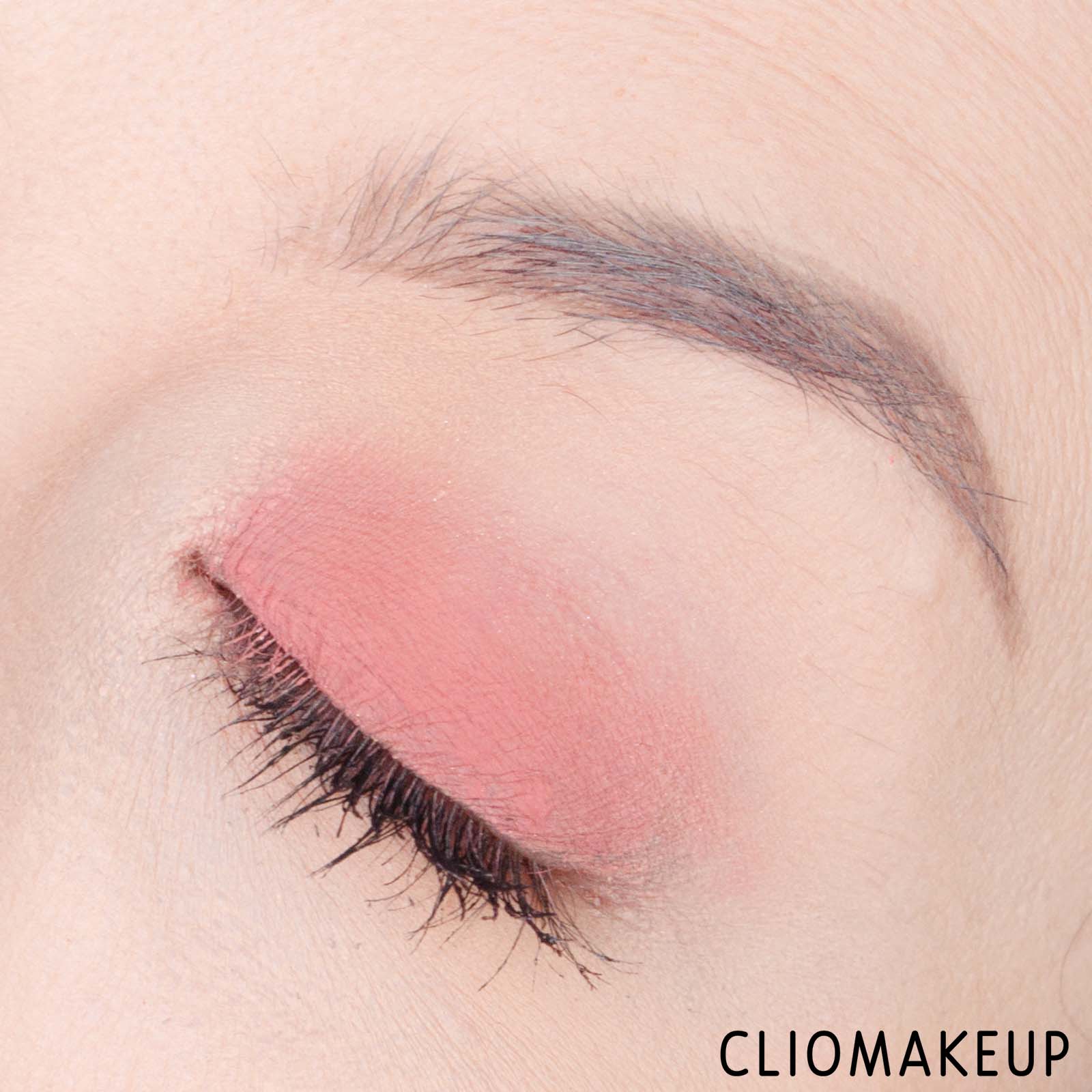 cliomakeup-recensione-ombretti-liquidi-huda-beauty-mattee-metal-melted-shadows-10