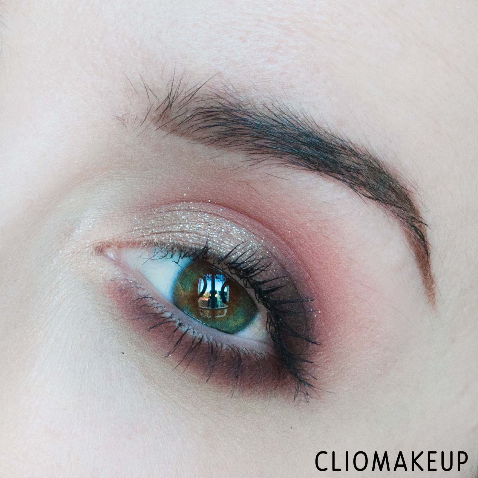 cliomakeup-recensione-palette-kiko-sparkling-holiday-eyeshadow-palette-13