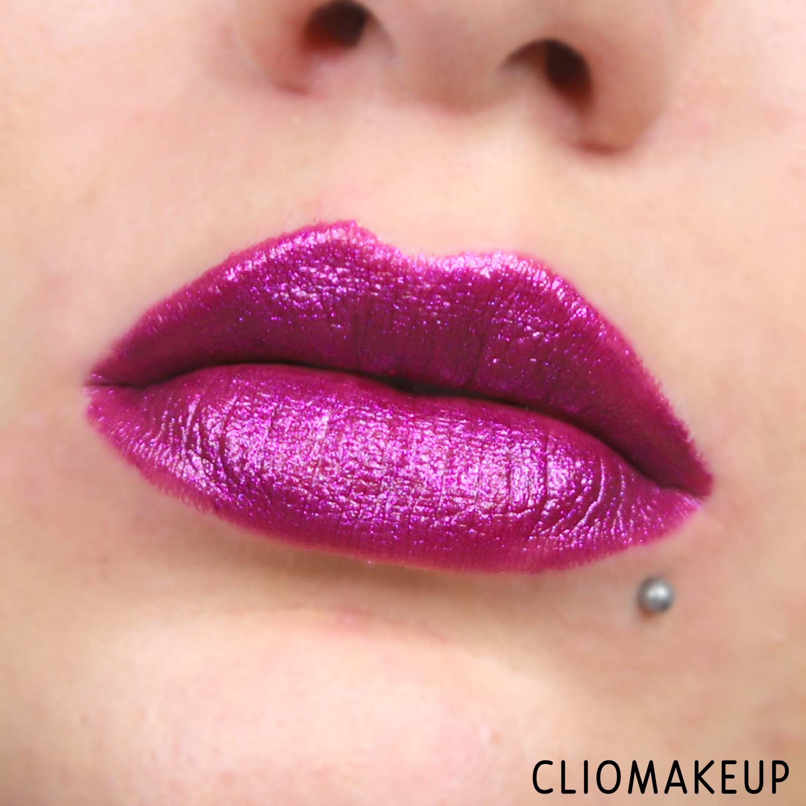 cliomakeup-recensione-rossetti-huda-beauty-power-bullet-metallic-lipstick-15