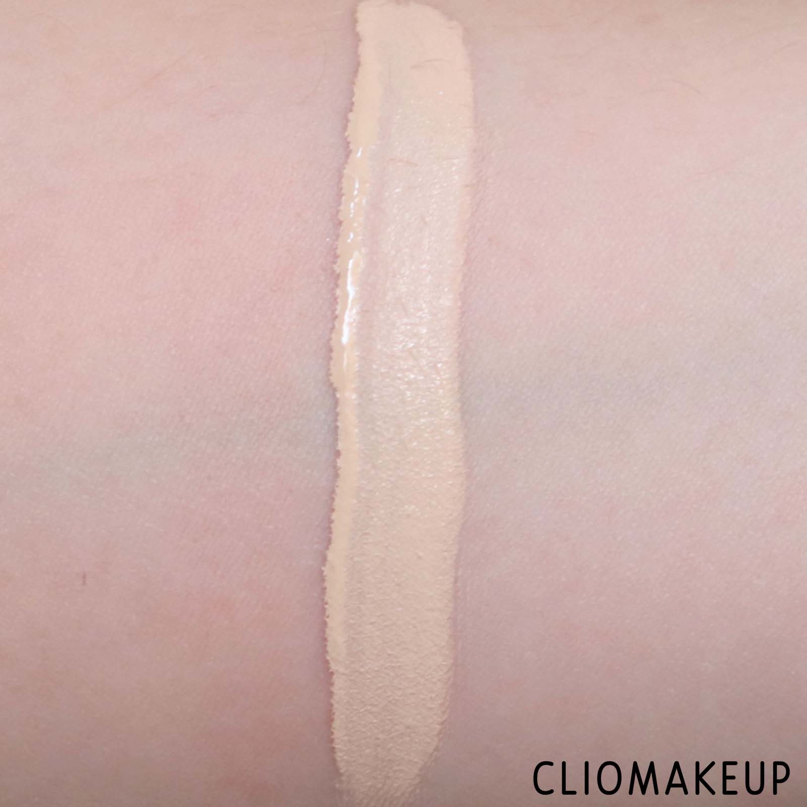 cliomakeup-recensione-correttore-nyx-cant-stop-wont-stop-contour-concealer-6