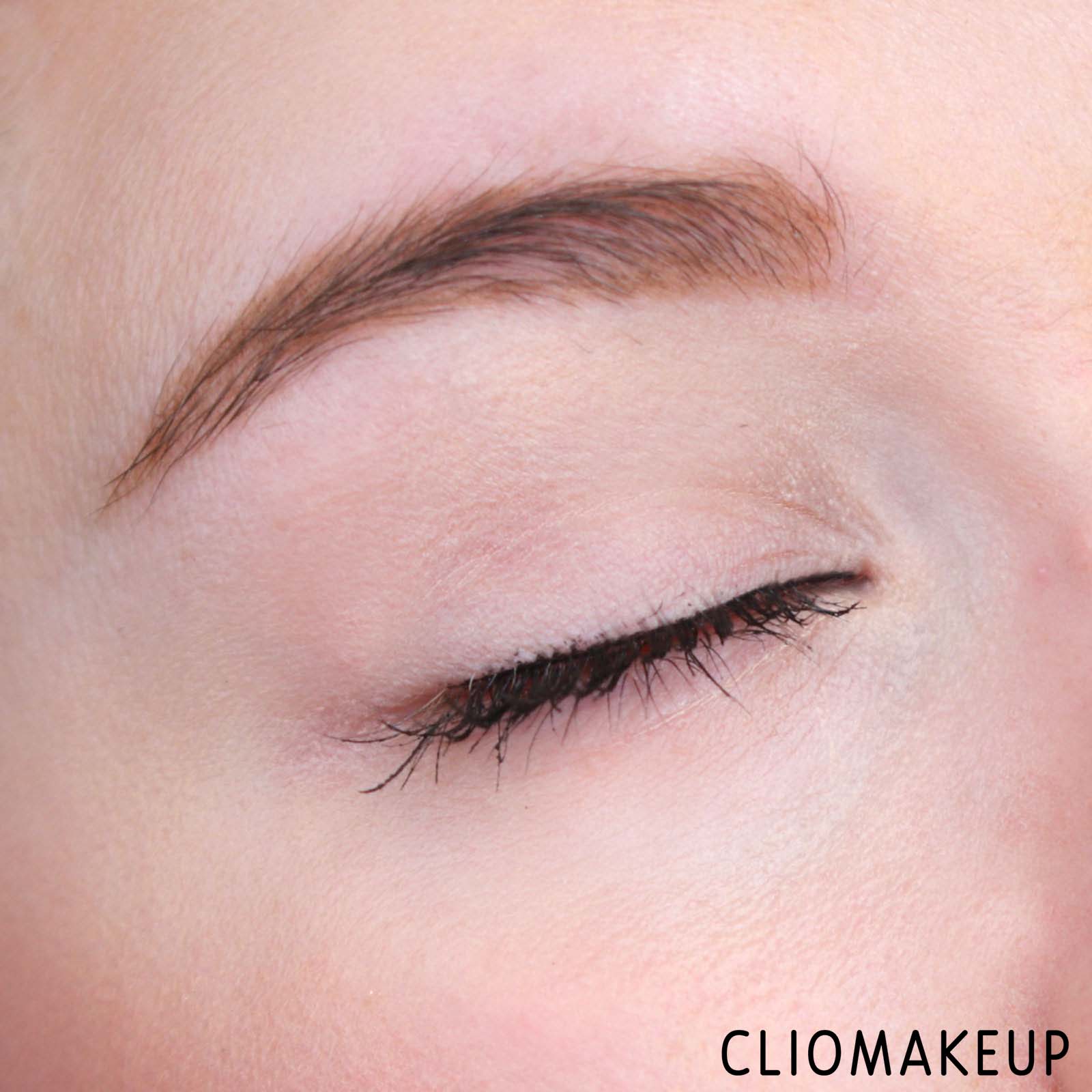 cliomakeup-recensione-eyeliner-benefit-roller-liner-12