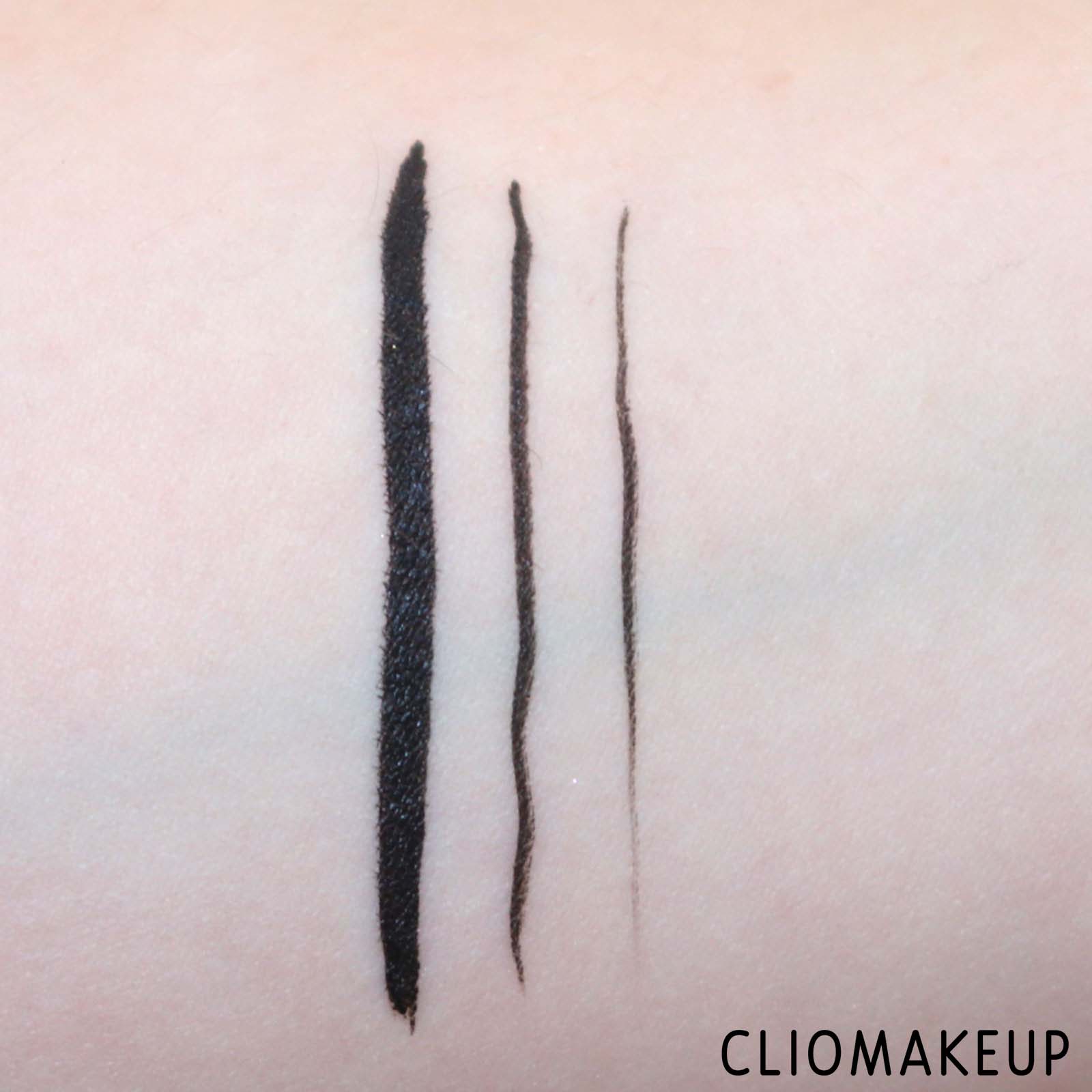 cliomakeup-recensione-eyeliner-benefit-roller-liner-6